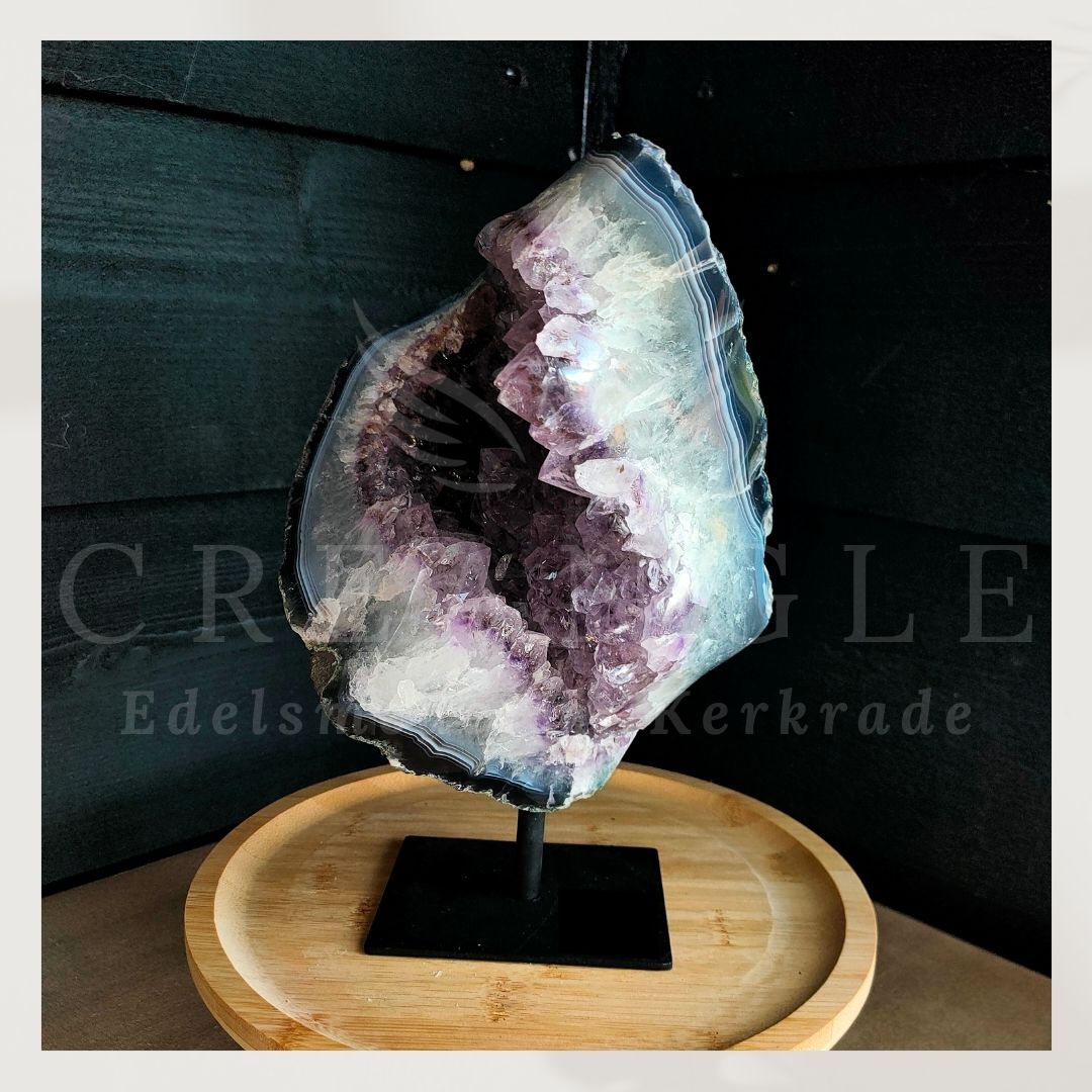 Amethist op standaard (A+ klasse)