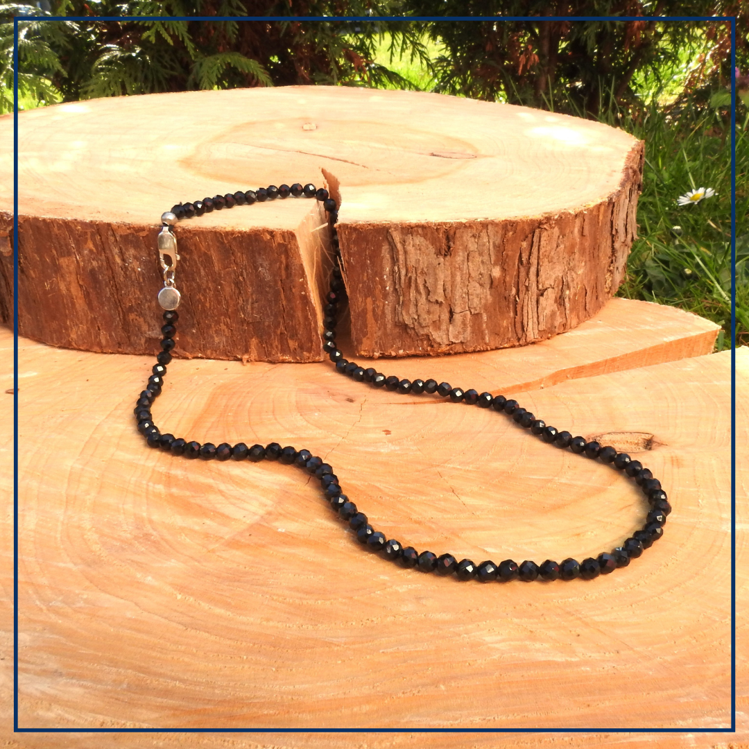 Nocturna - Edelsteen collier Spinel