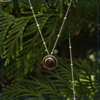 Liora –  Zilveren hanger met tijgeroog