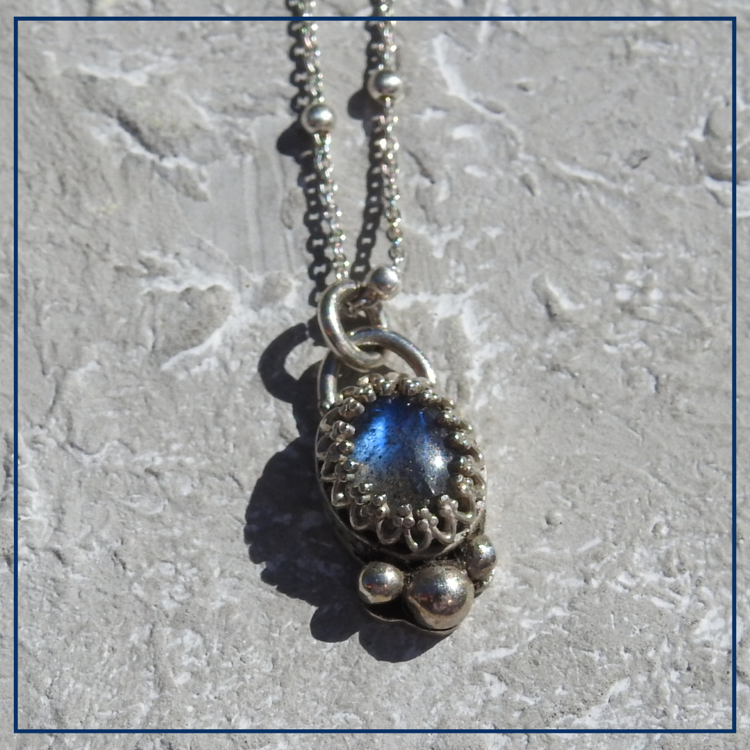 Aurelia –  Zilveren Hanger met Labradoriet