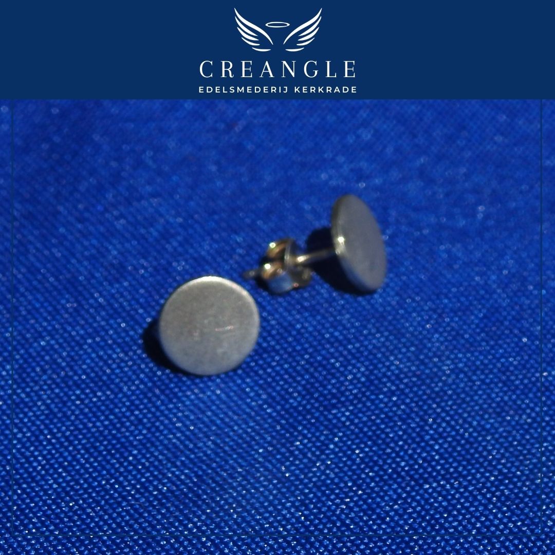 Silent Form Duo - Gesmede Oorknopjes rond mat
