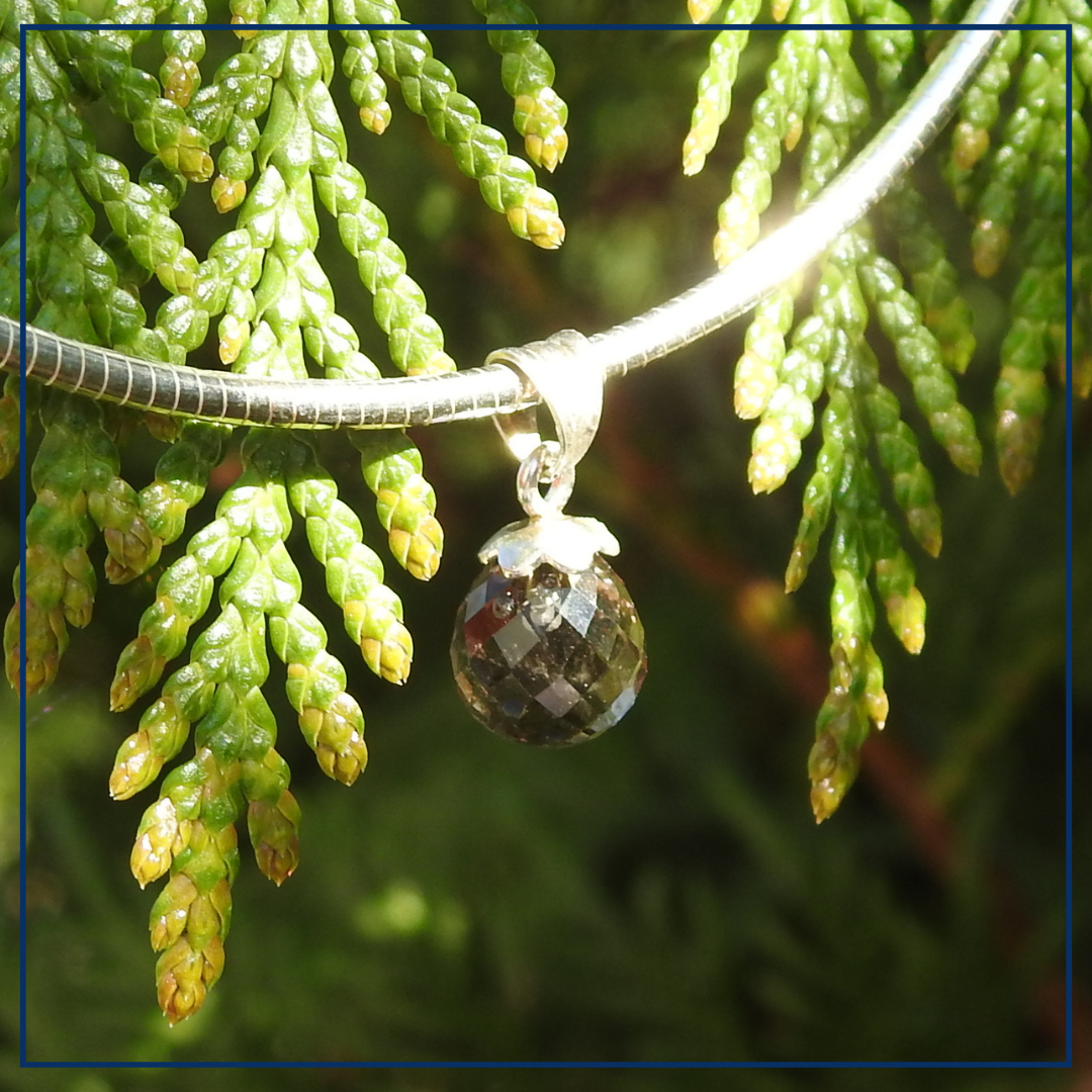 Grounded Strength  - Losse Hanger Rookkwarts