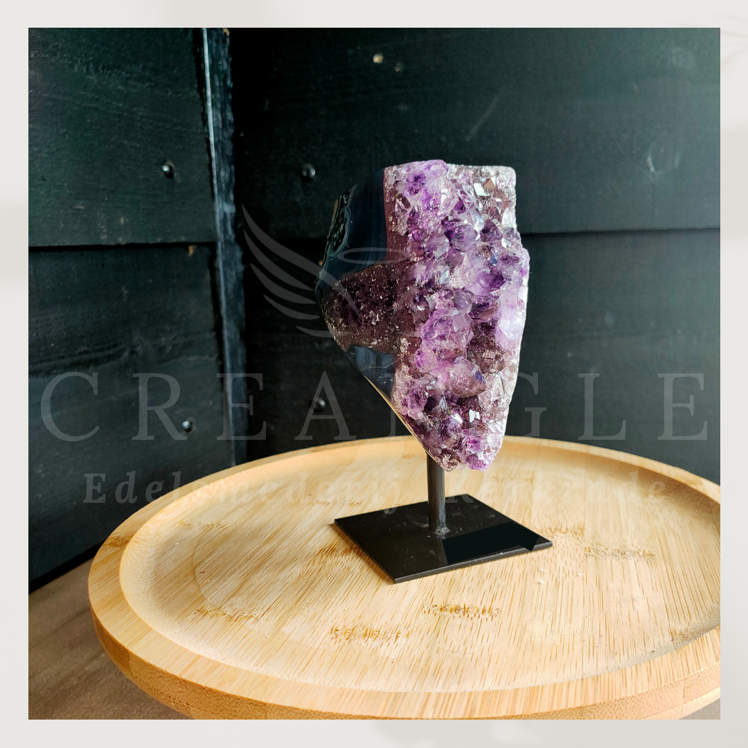 Amethist op standaard (A+ klasse)