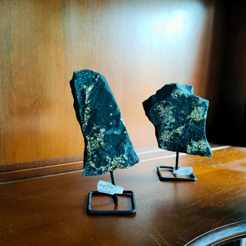 Pyriet op Argriliet, op standaard