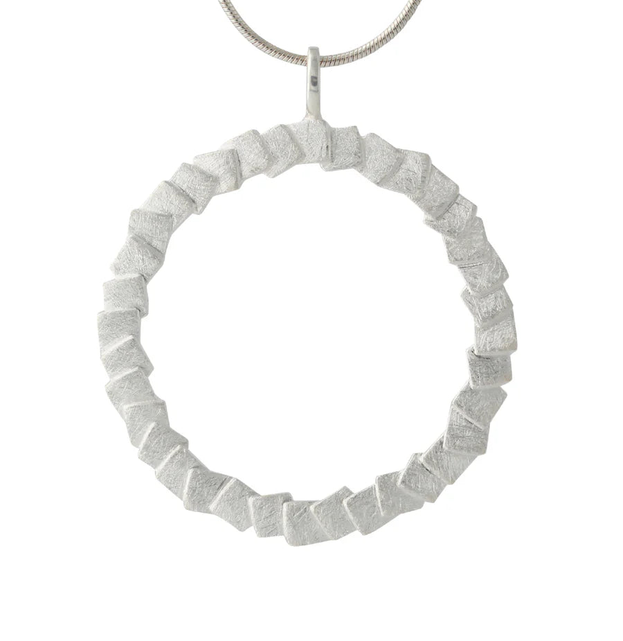 PRE ORDER - Zilveren hanger 'Blocks'