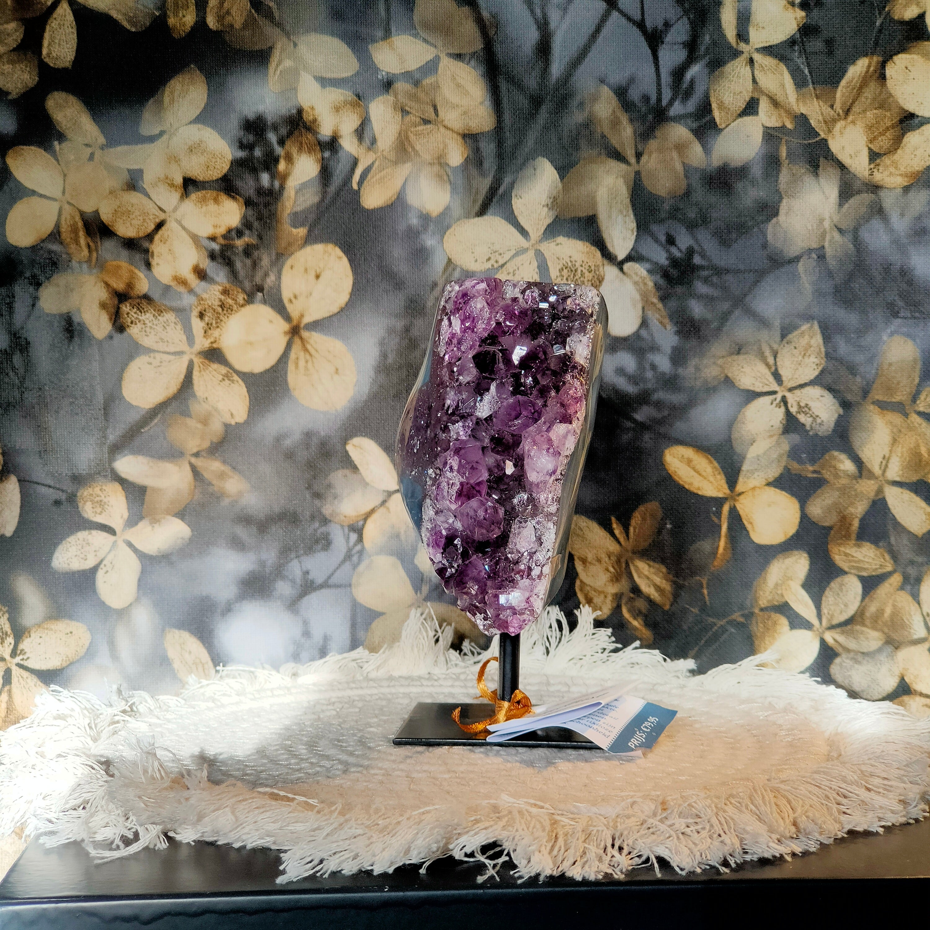 Amethist op standaard (A++ klasse)