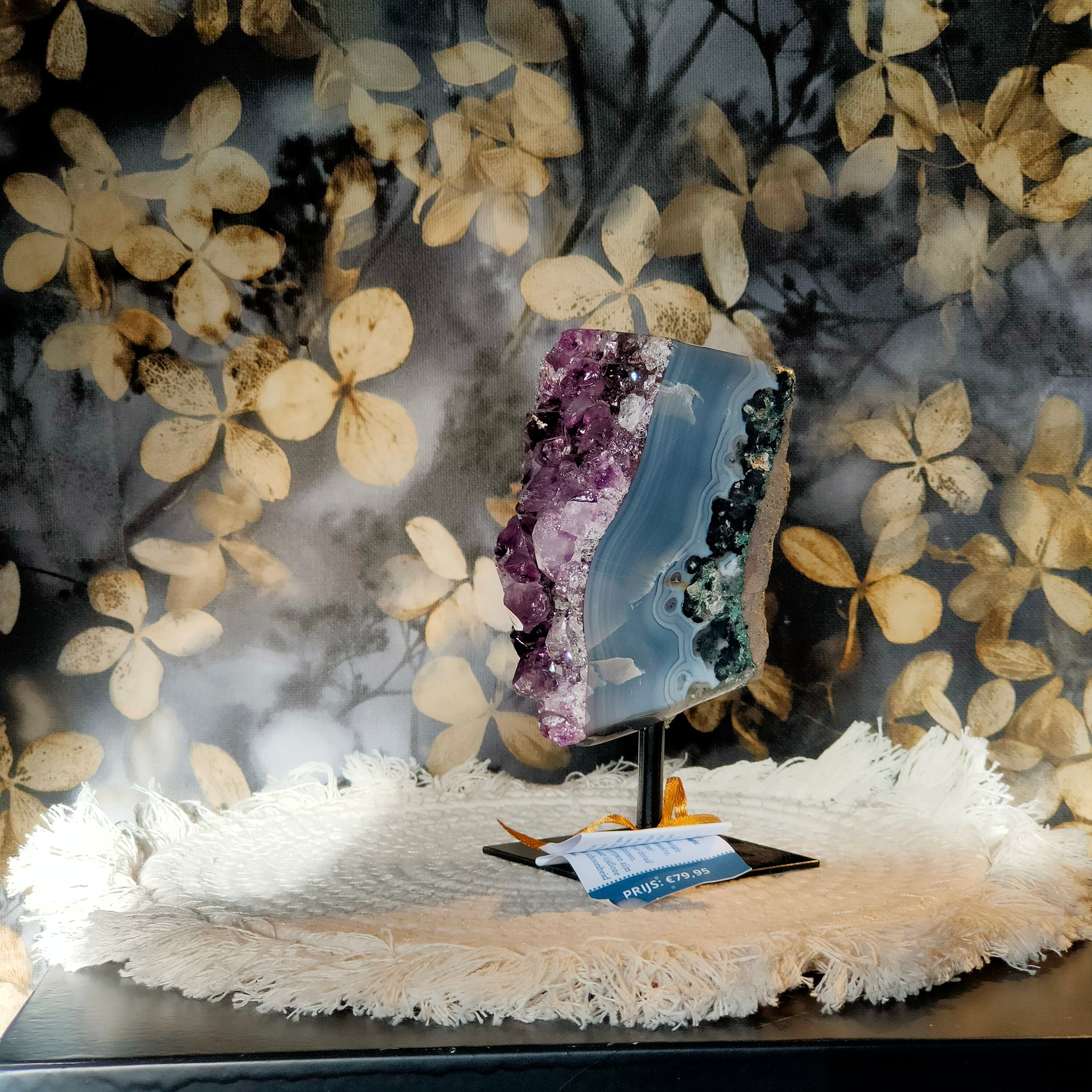 Amethist op standaard (A++ klasse)