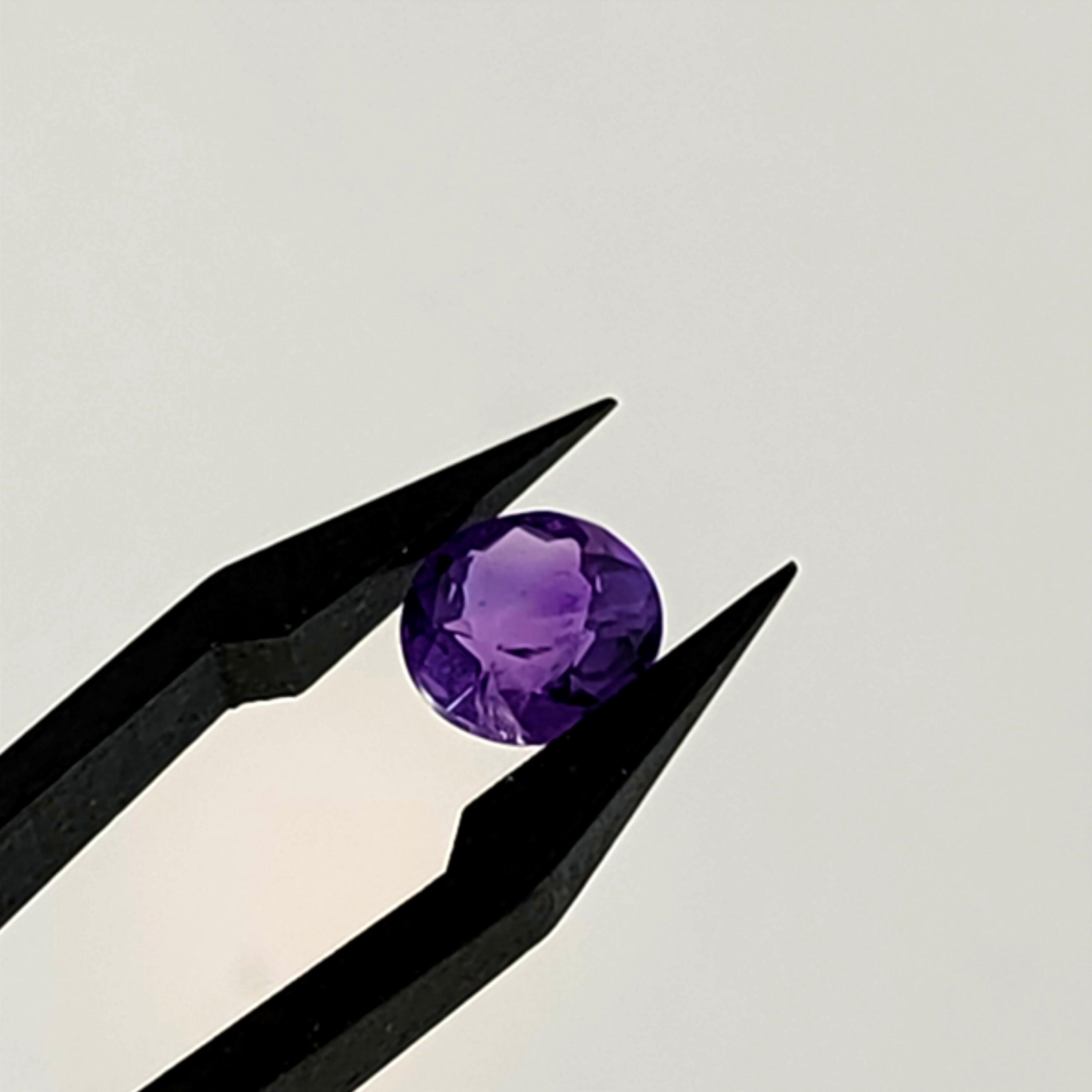 Amehtist gef. rond 8x4.8 mm | LE0030