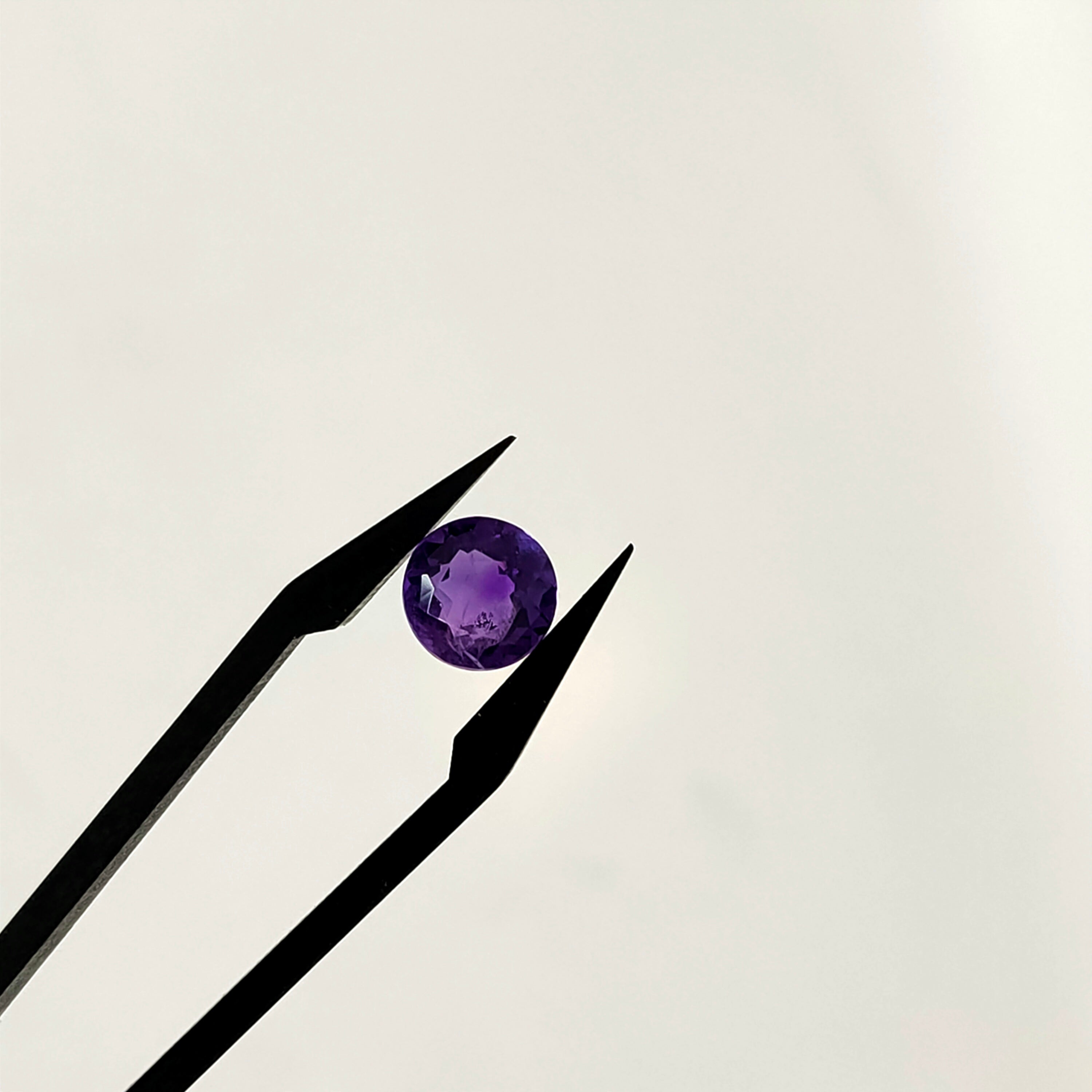 Amehtist SP. gef. rond 8.5x6 mm | LE0031