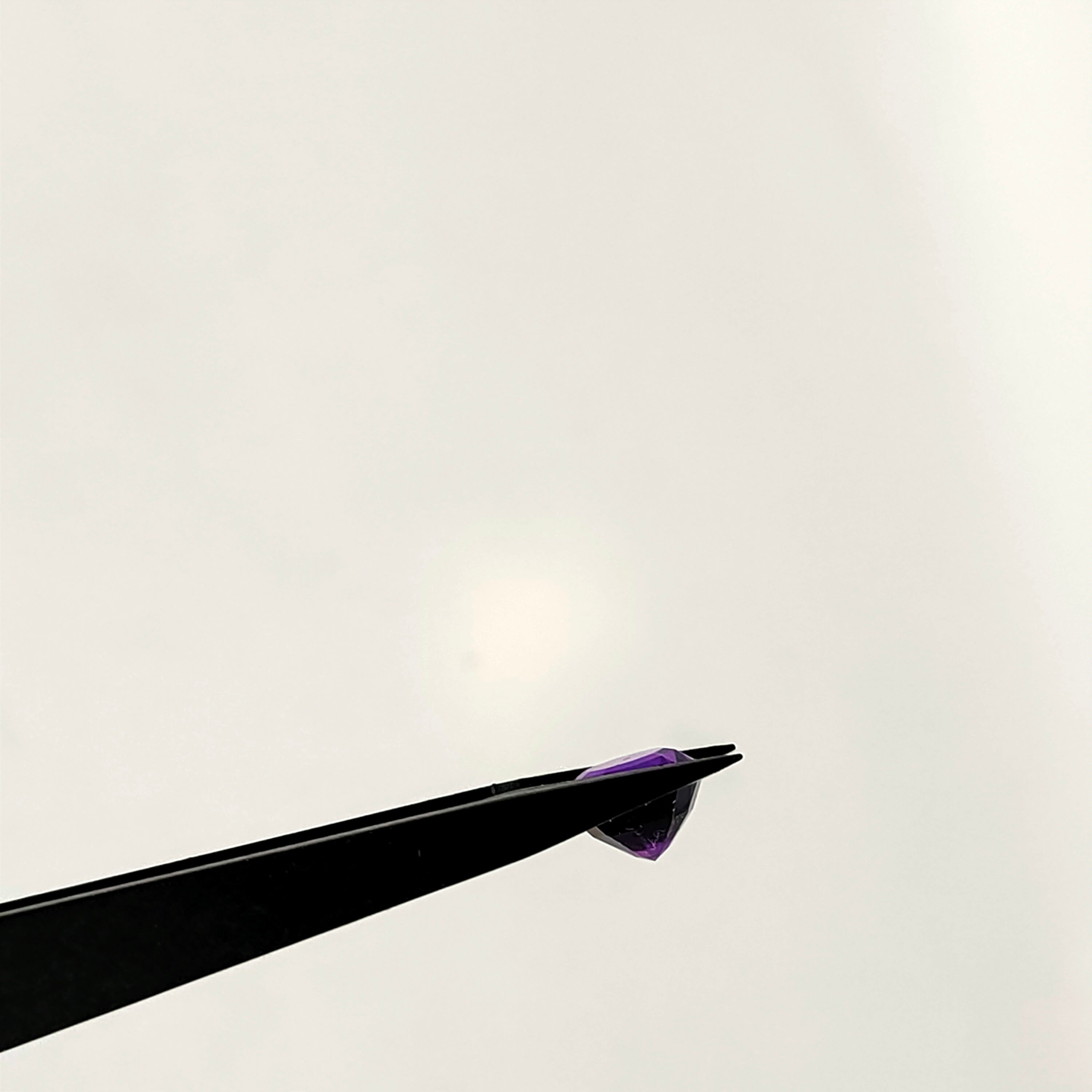 Amehtist SP. gef. rond 8.3x5.5 mm | LE0032