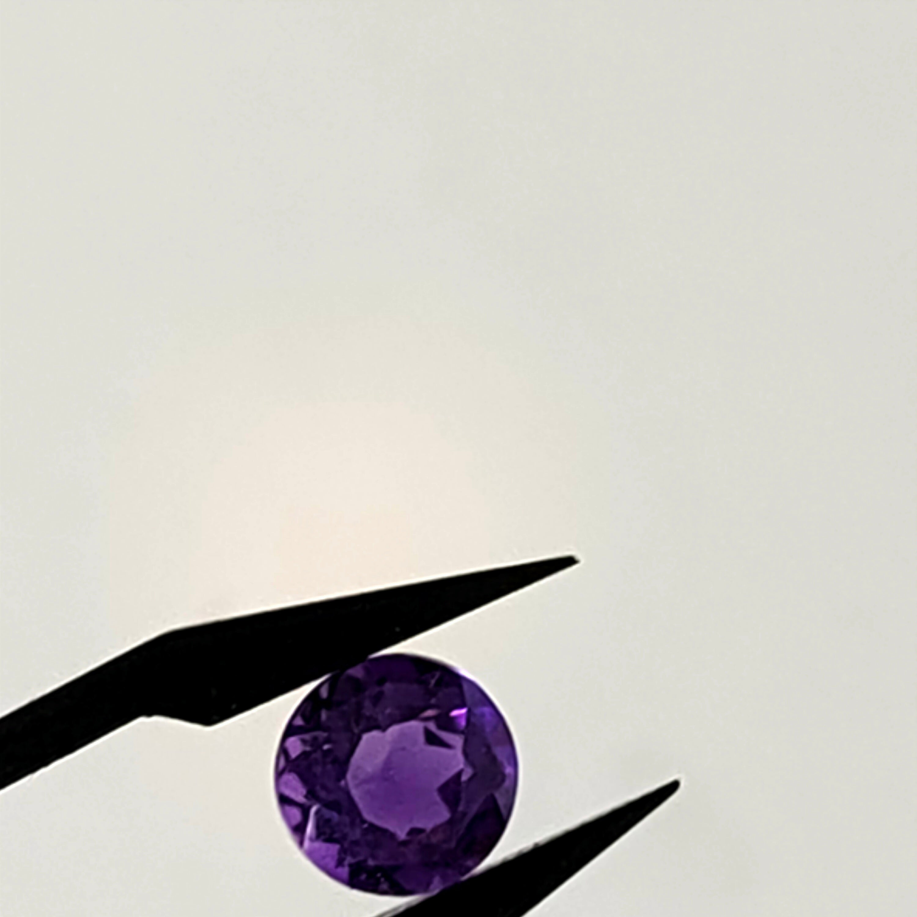 Amehtist gef. rond 8x5.5 mm | LE0033