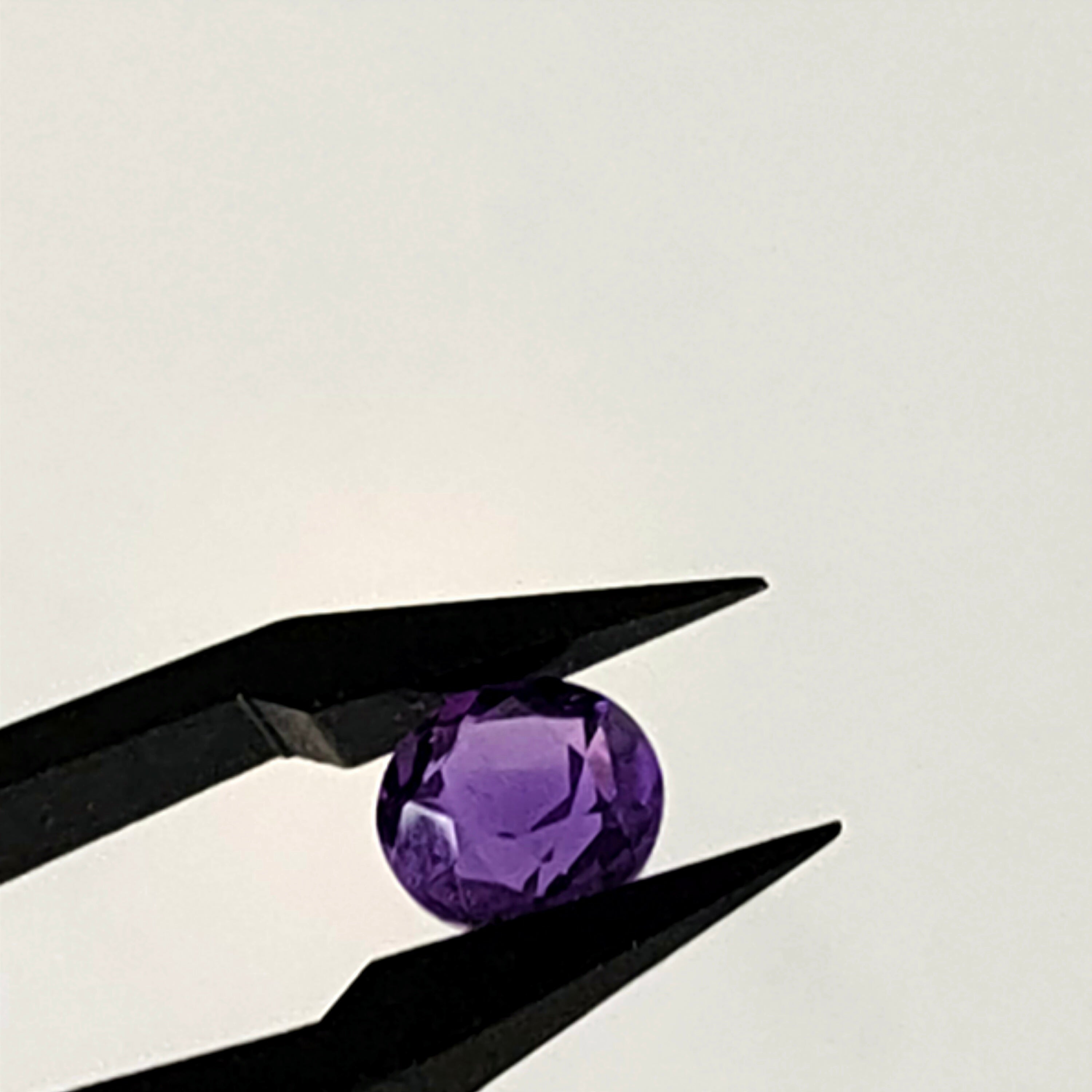 Amehtist gef. rond 8x5.5 mm | LE0033