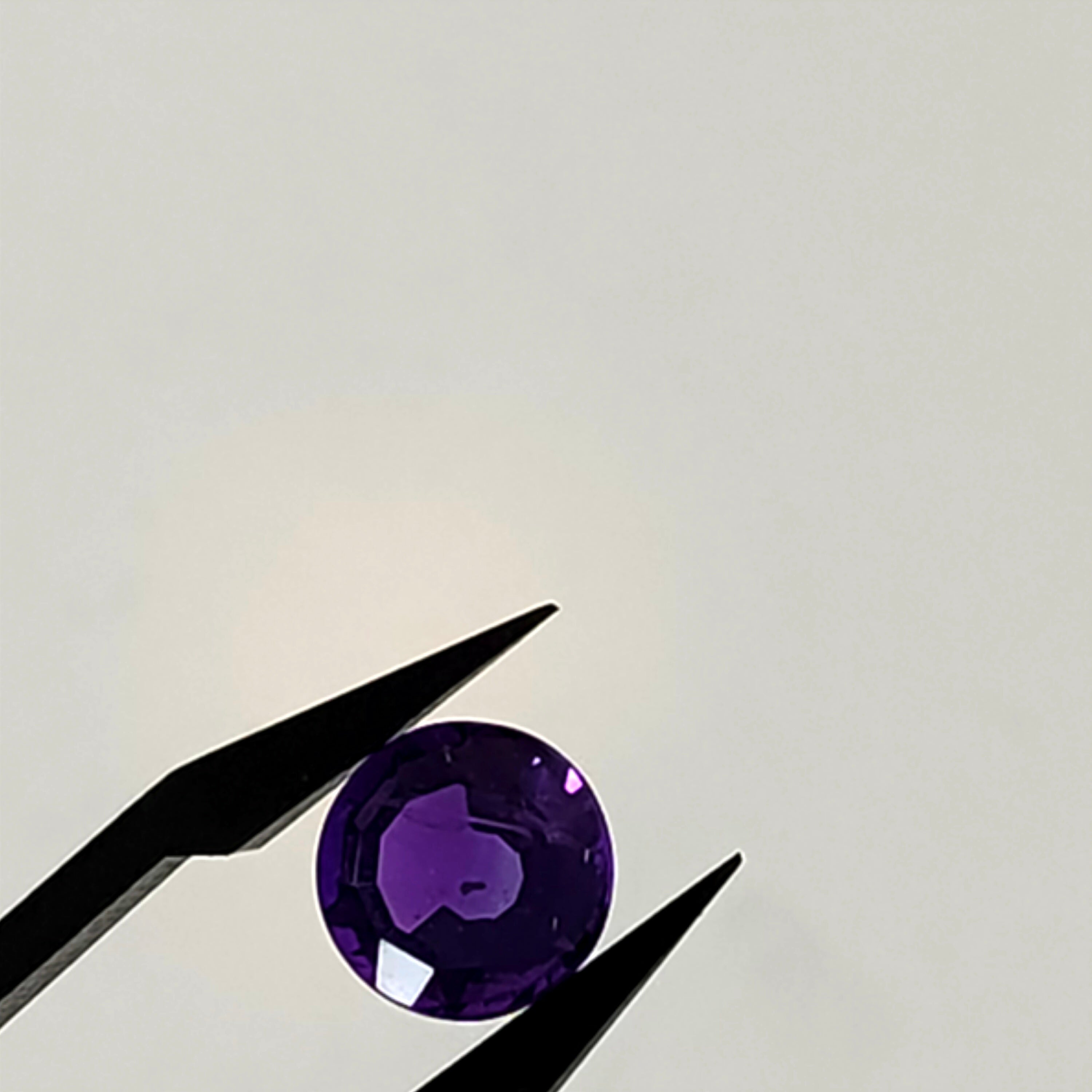 Amehtist Sp. gef. rond 9.5x6.5 mm | LE0038