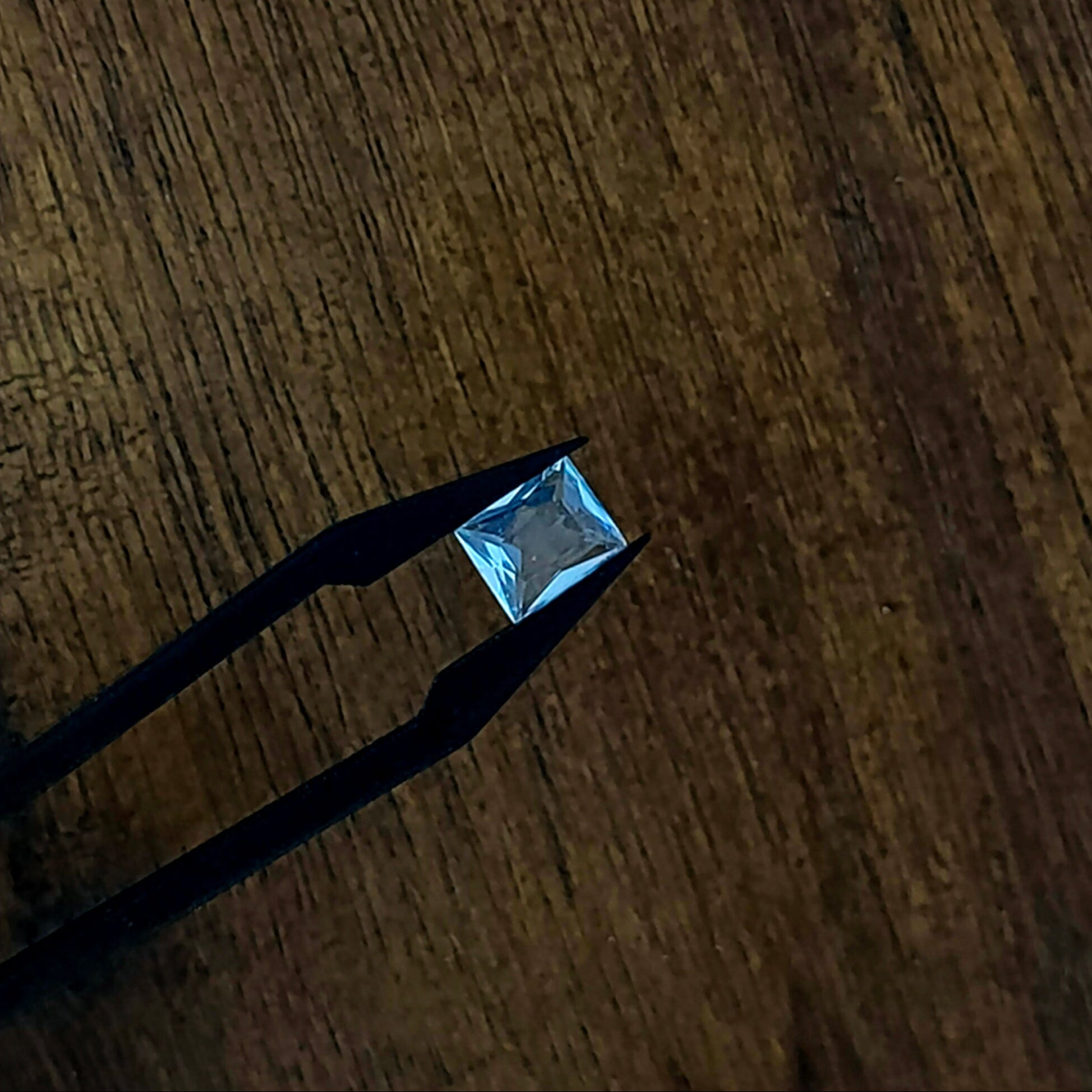 Aquamarijn 5.9x5.4x2.7 mm | gef. rechthoek| LE0056