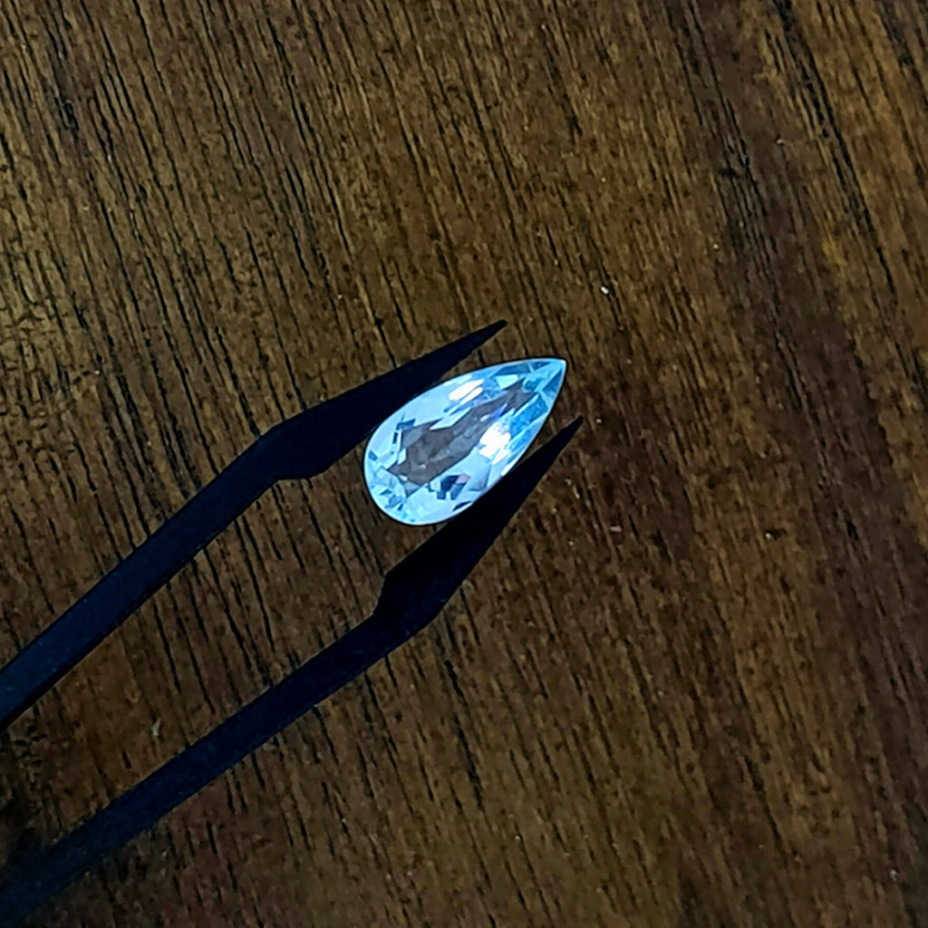 Aquamarijn 12.3x6.2x4.3 mm | gef. birnkern | LE0061