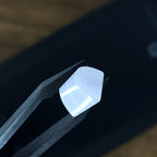 Chalcedoon 10x10.3x7.7 mm | cab. vierkant speciaal | LE0114