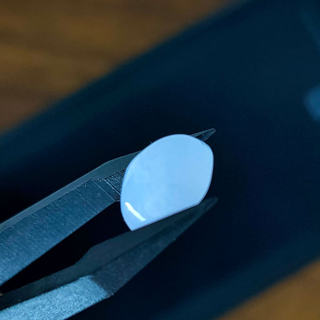 Chalcedoon 10x10x5.2 mm | cab. vierkant | LE0115