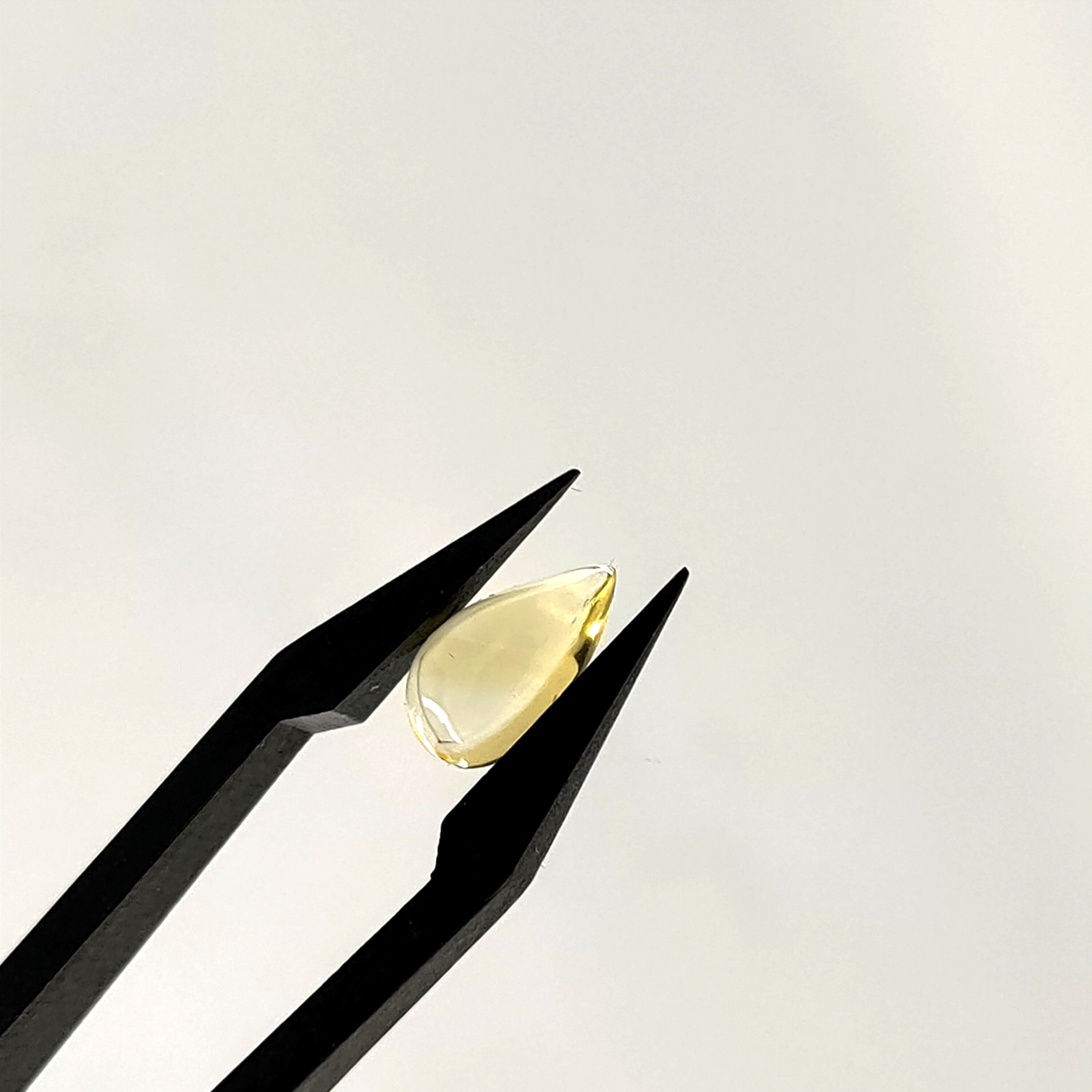 Citrien 6x10x3.7 mm | cab. druppel | LE0128