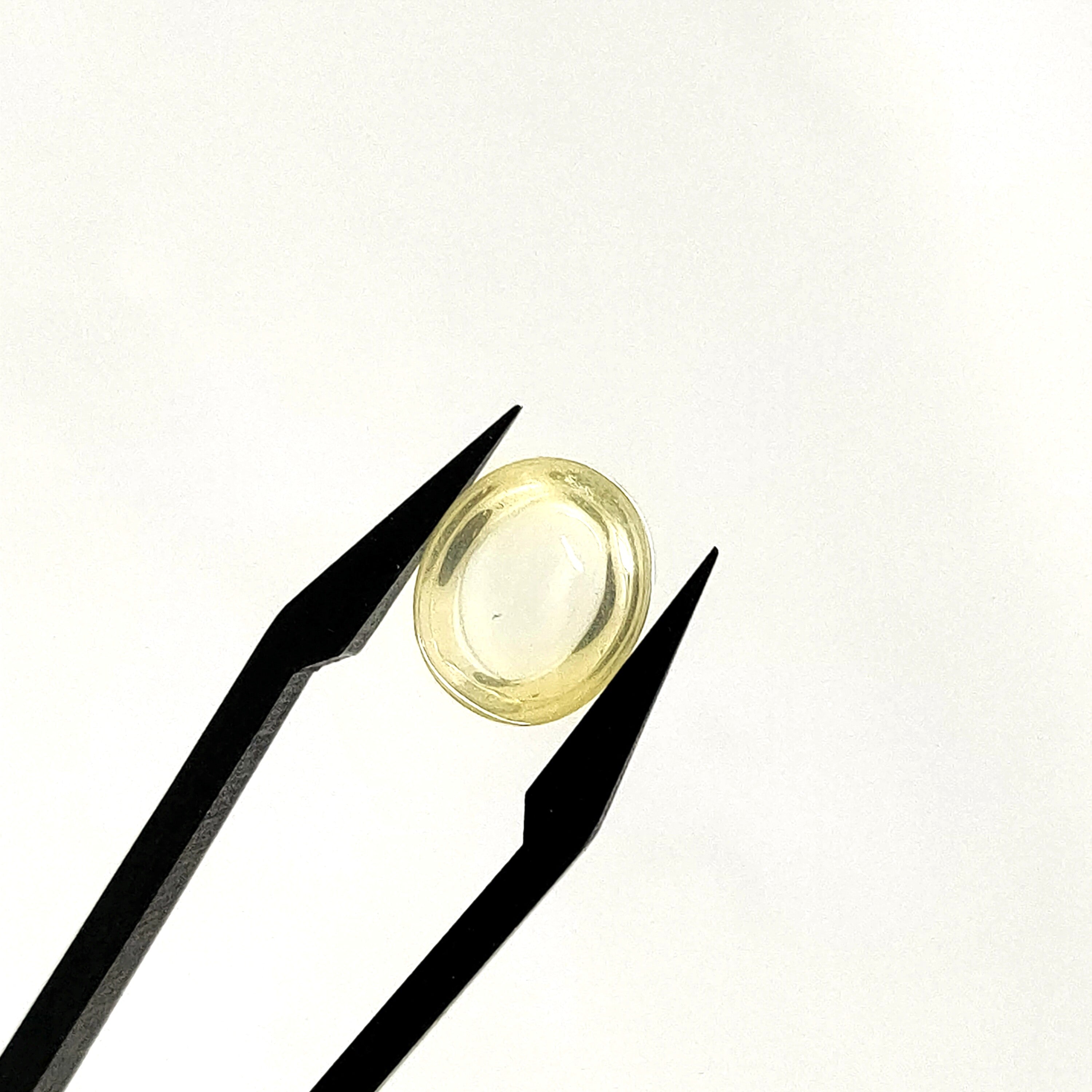 Citrien 10x11.9x5.6 mm | cab. ovaal | LE0130