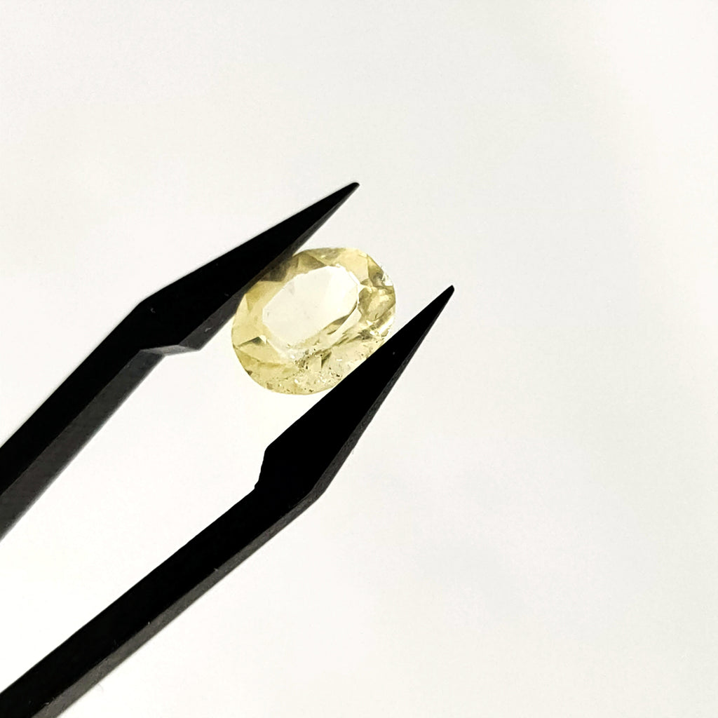 Citrien 7.7x9.3x5.2 mm | gef. ovaal | LE0135