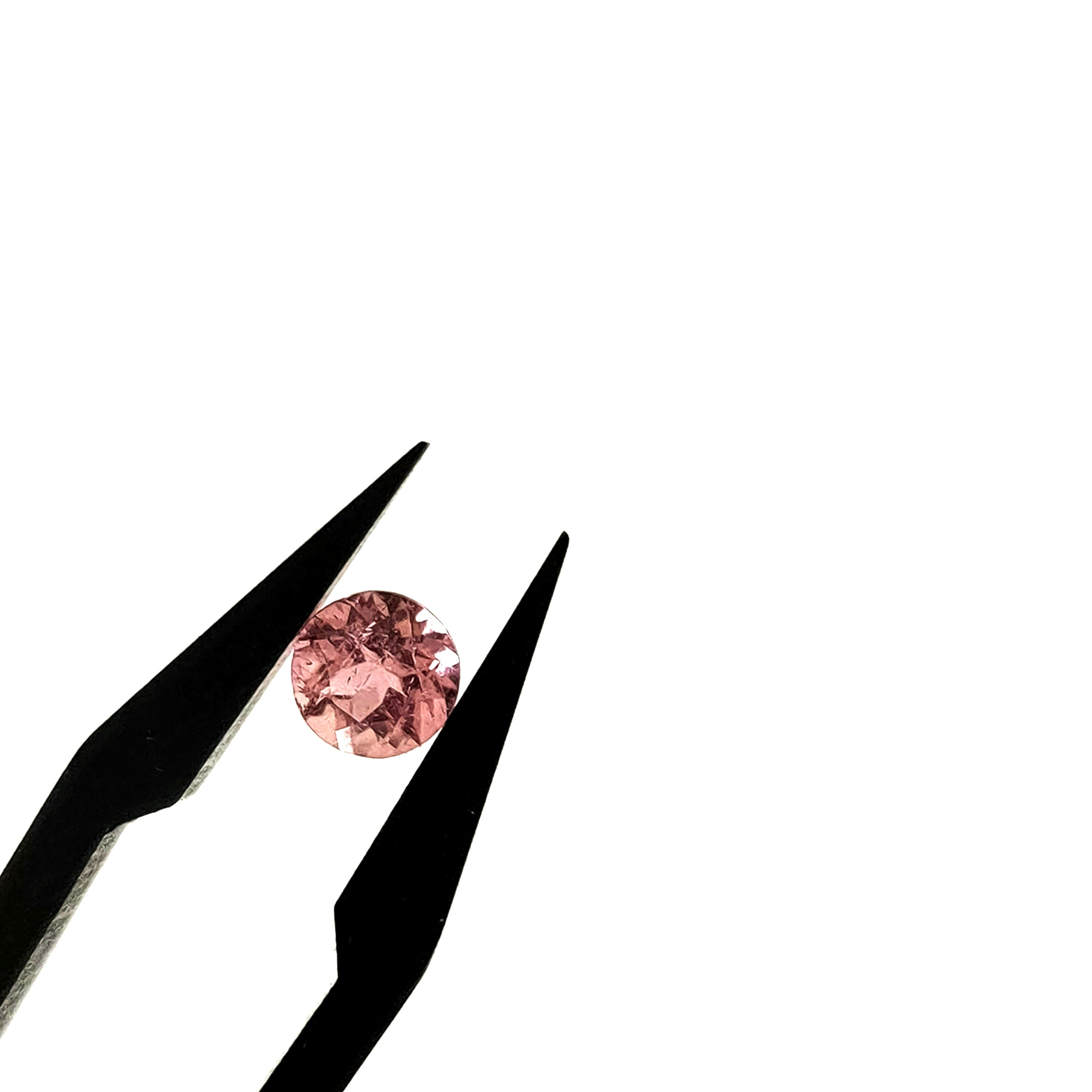 Tourmalijn 5.2X3.7 mm | gef. rond | LE0214 | SAMPLE