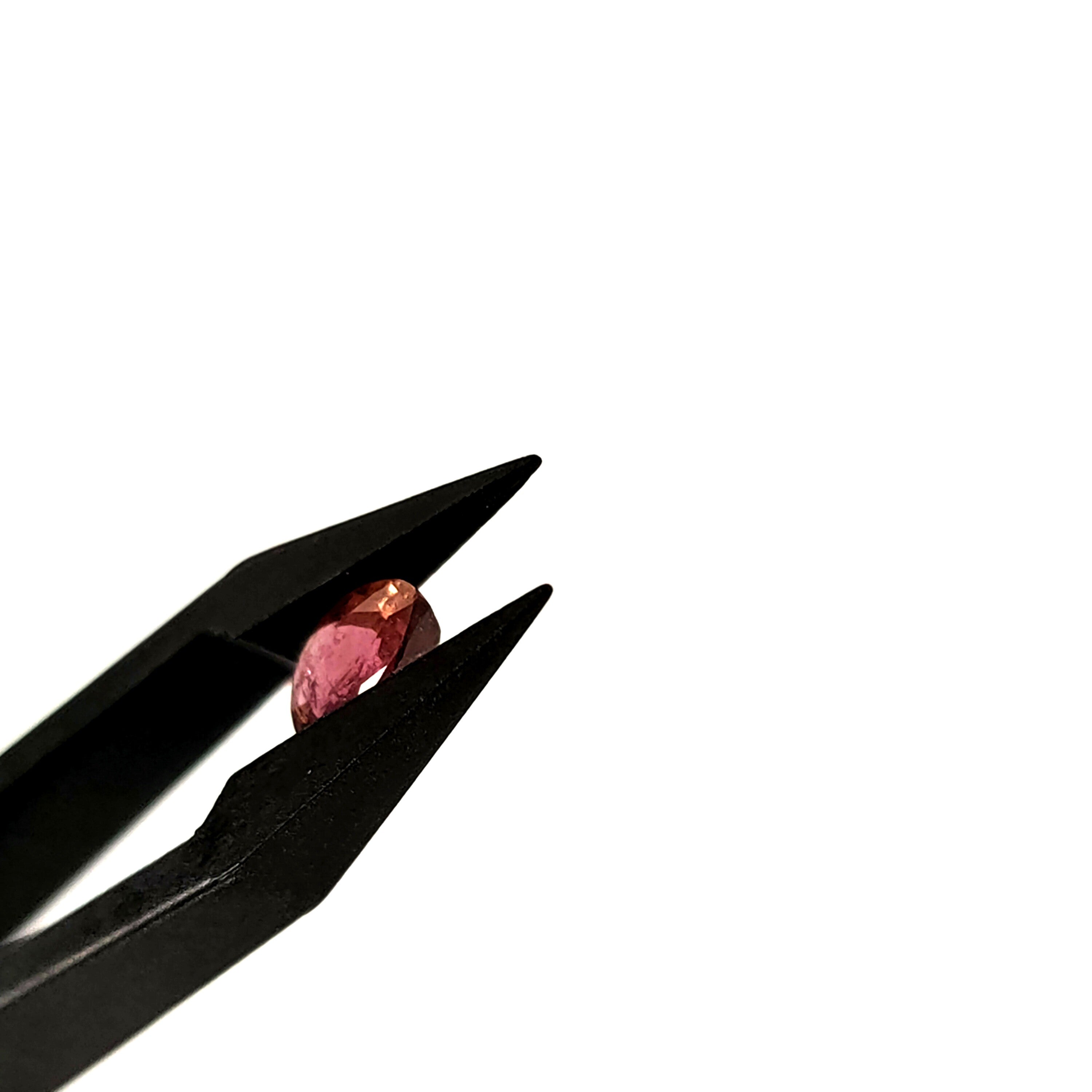 Tourmalijn 5x7,4x2,9 mm | gef. druppel | LE0217