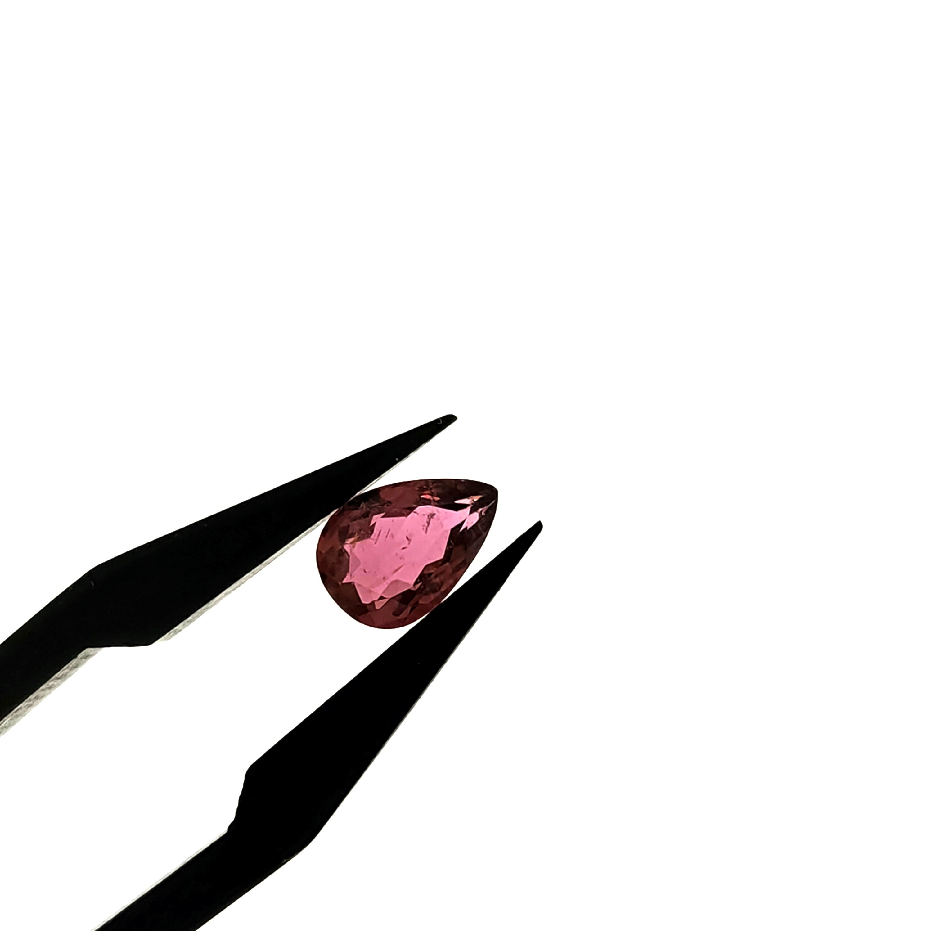 Tourmalijn 4,9x6,9x2,9 mm | gef. druppel | LE0218