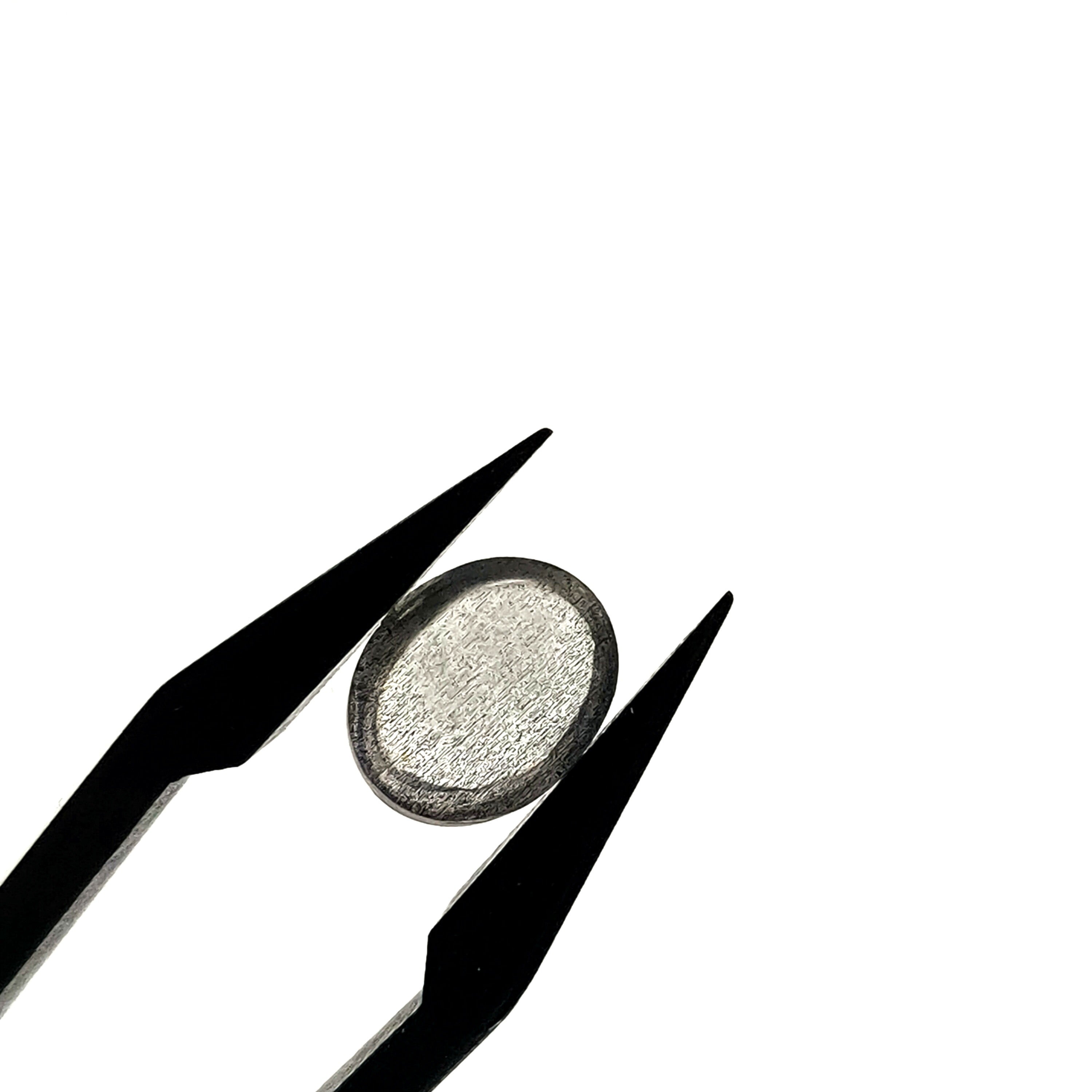 Labradoriet | 7.1x9x3.4 mm | cab. ovaal | LE378