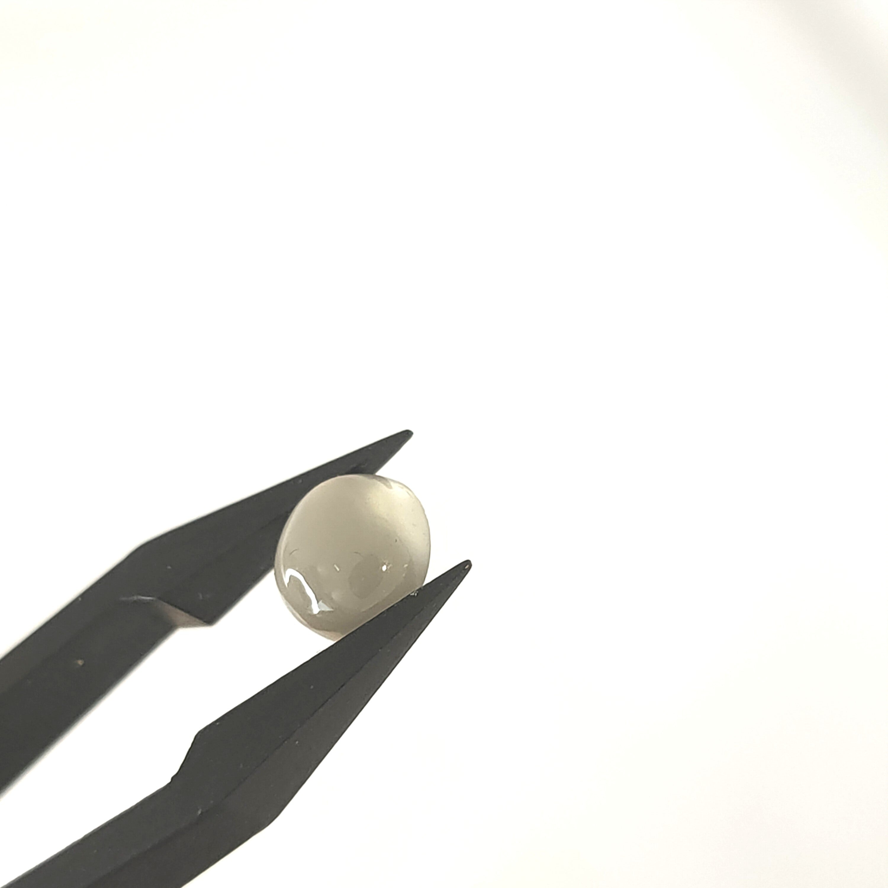 Maansteen 7.1x4.2mm | cab. rond  | LE300