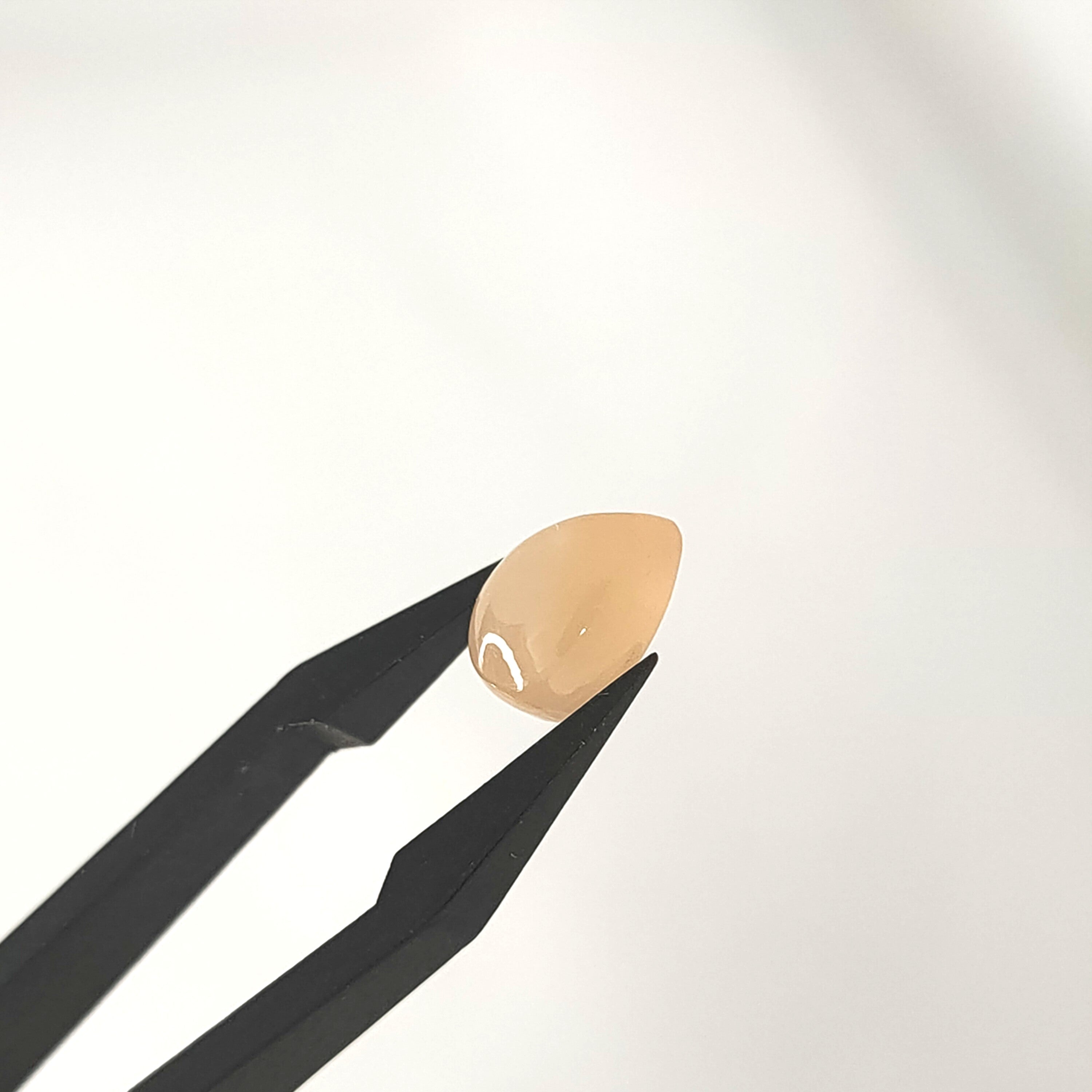 Maansteen 10x7.1x5 | cab. druppel  | LE322