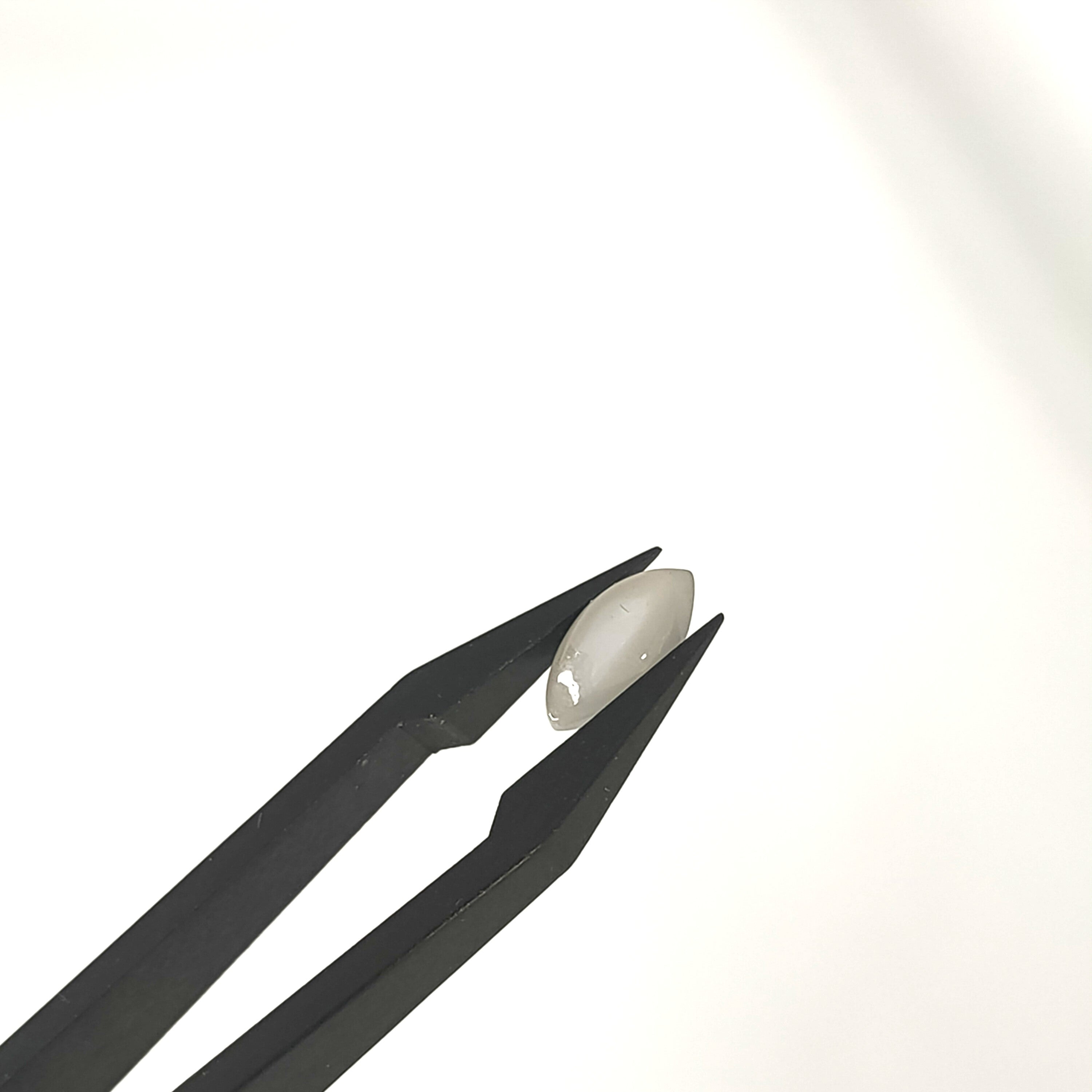 Maansteen 5.1X10.1X3.7mm | cab.  Navette  | LE326