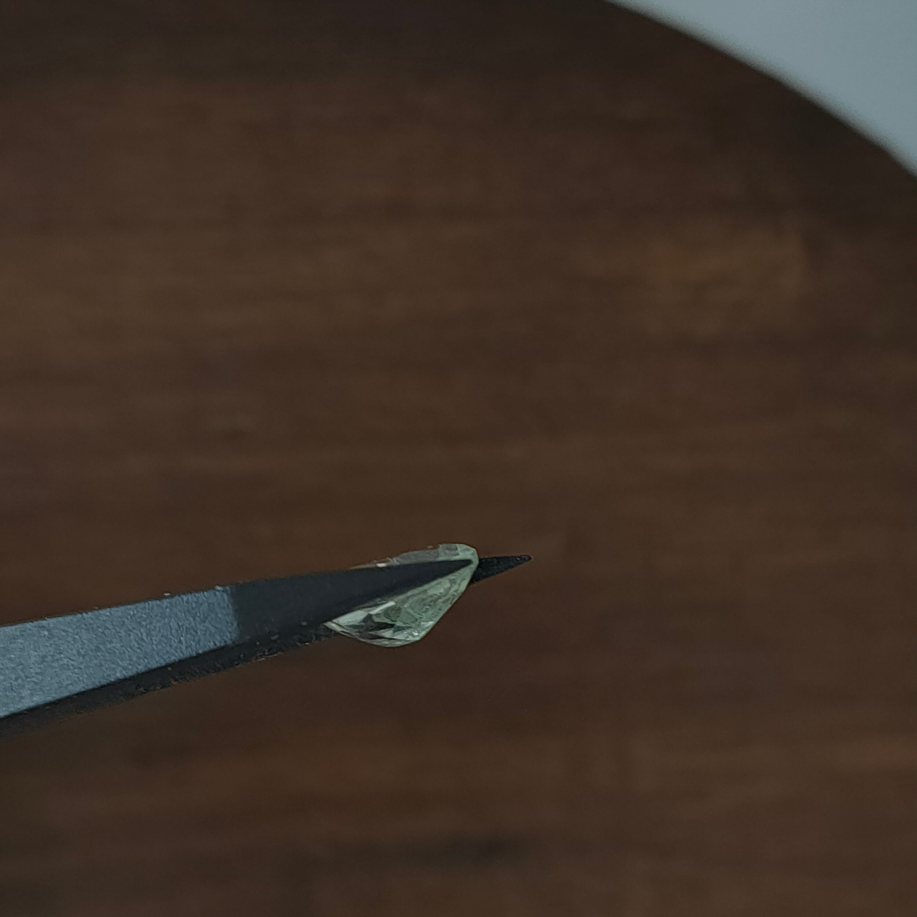 Prasioliet 9*11*5 | gef. Ovaal sample | LE363