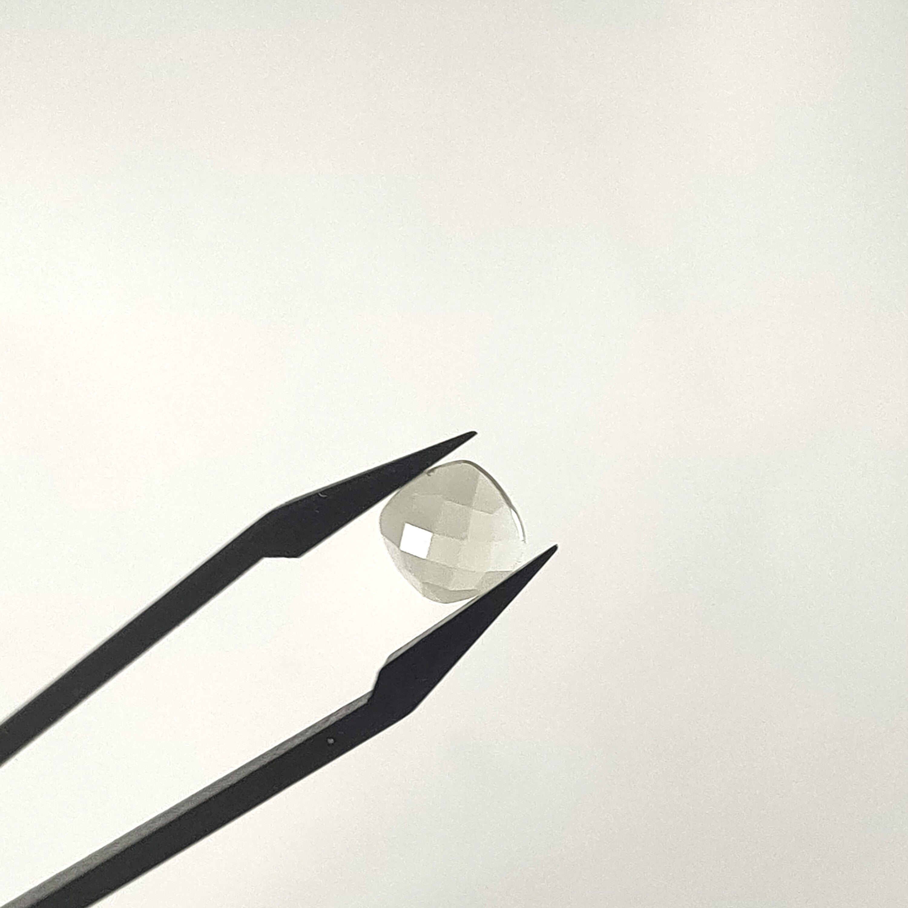 Prasioliet 8.1*4 | cab. Vierkant  | LE368