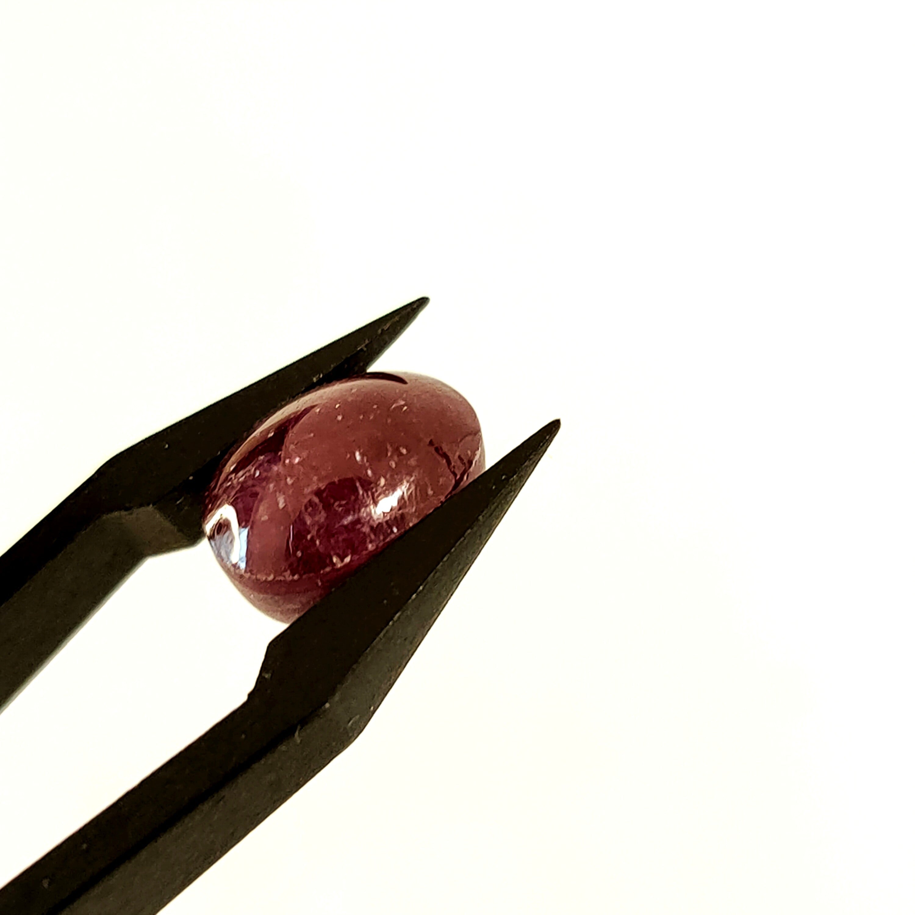 Robijn 8.1*11.1*7.8 | cab. Ovaal | LE251