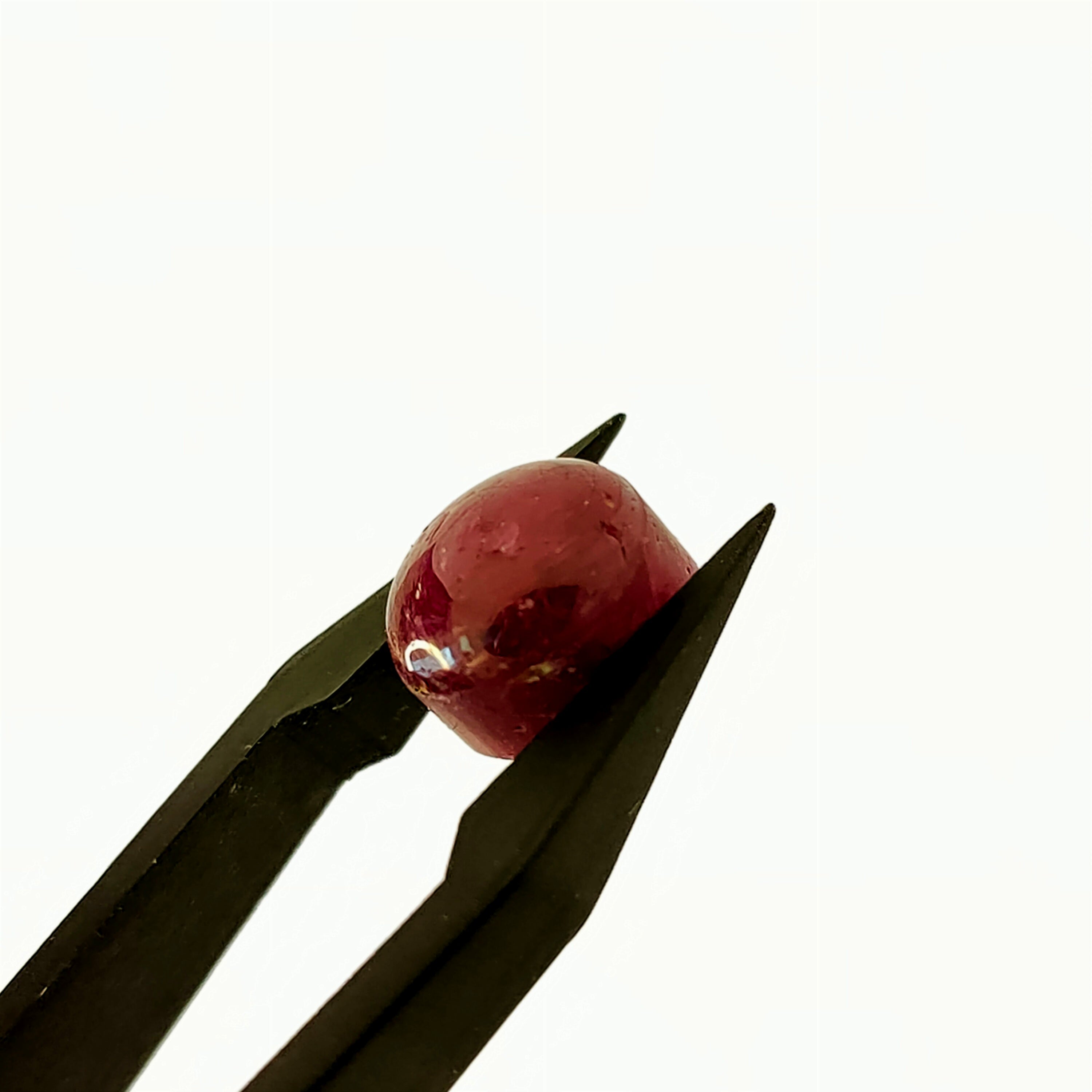 Robijn 7.6*9.3*7.2 | cab. Ovaal | LE252