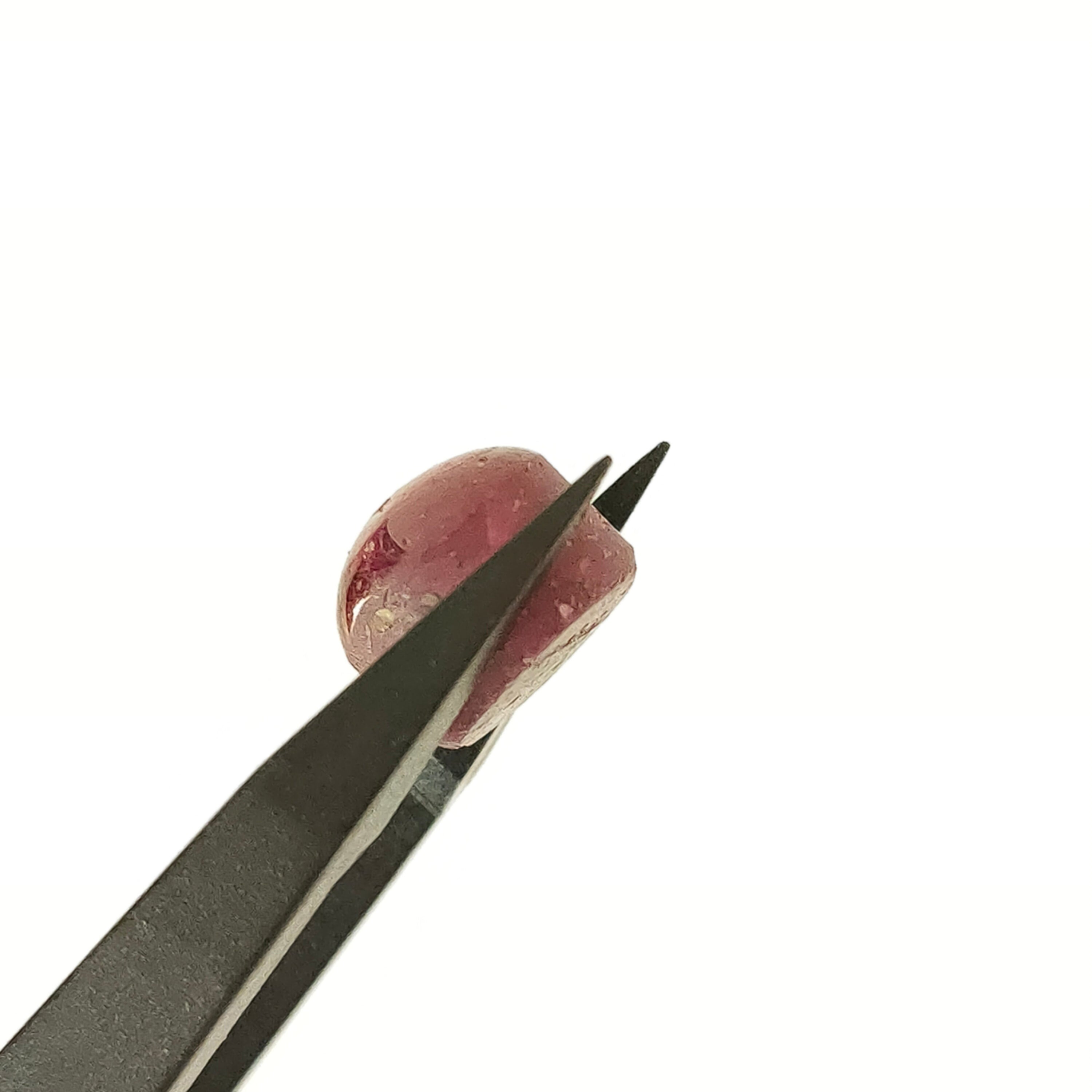 Robijn 7.6*9.3*7.2 | cab. Ovaal | LE252