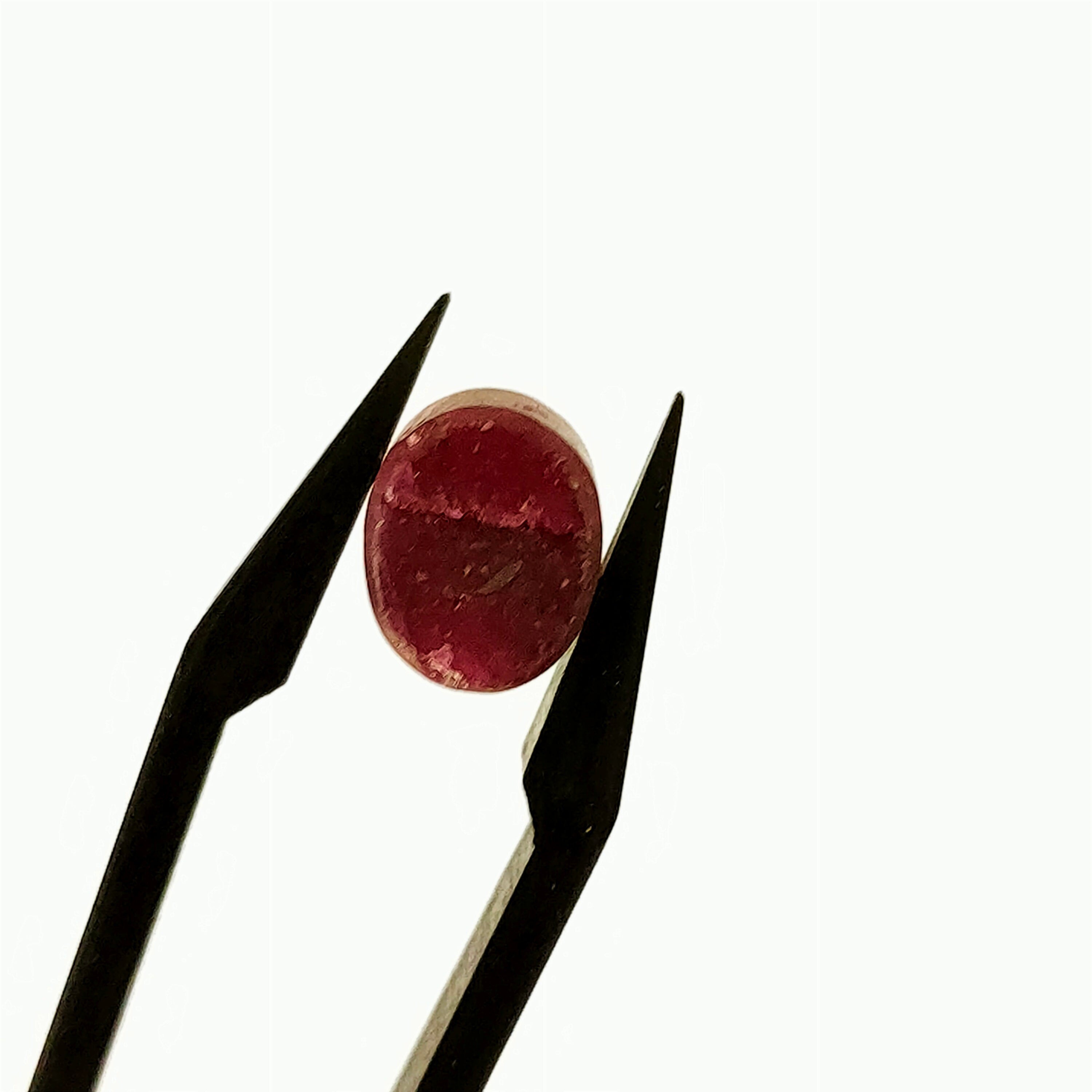 Robijn 7.6*9.3*7.2 | cab. Ovaal | LE252