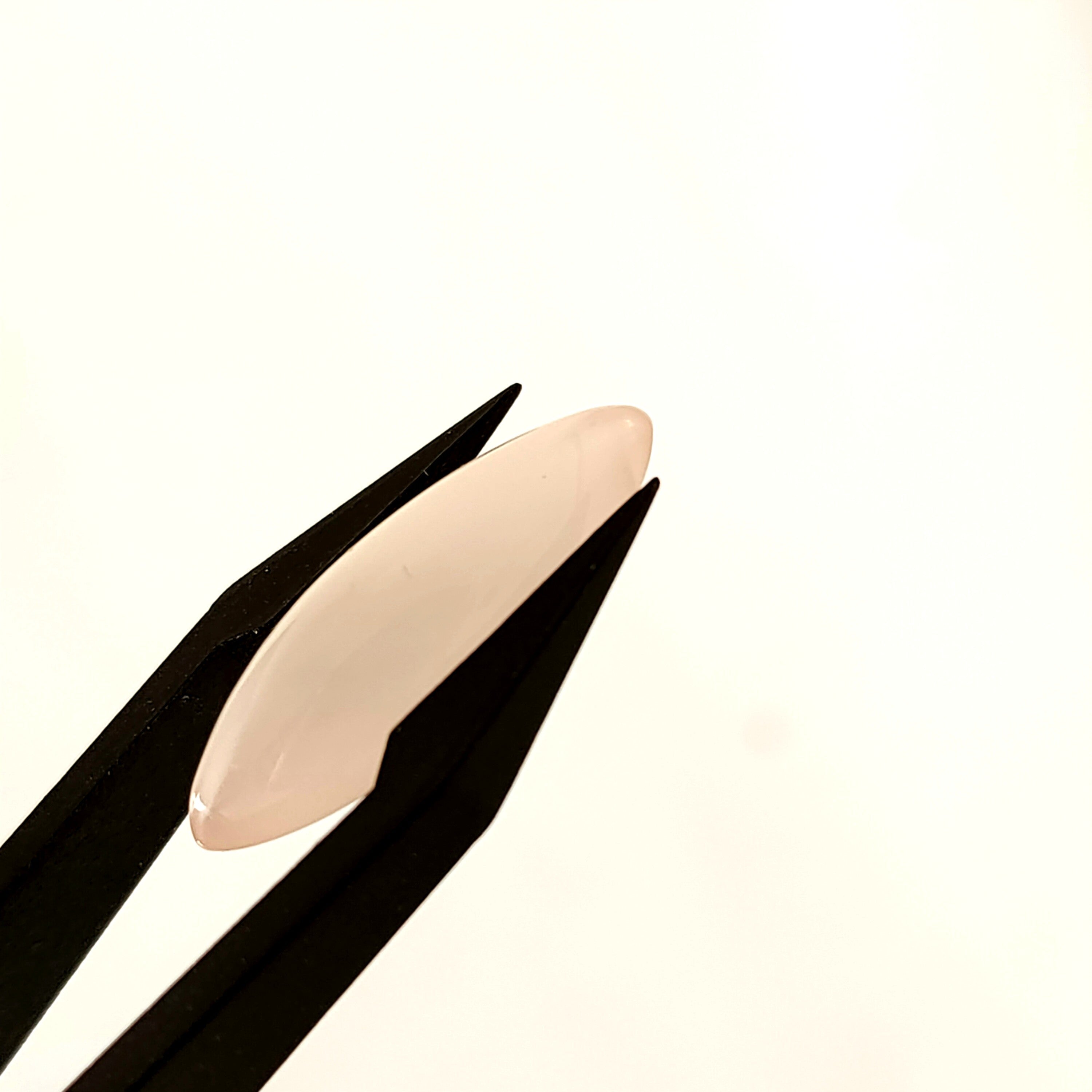 Rozekwarts 8.3*22.8*5.5 | cab. Navette  | LE276