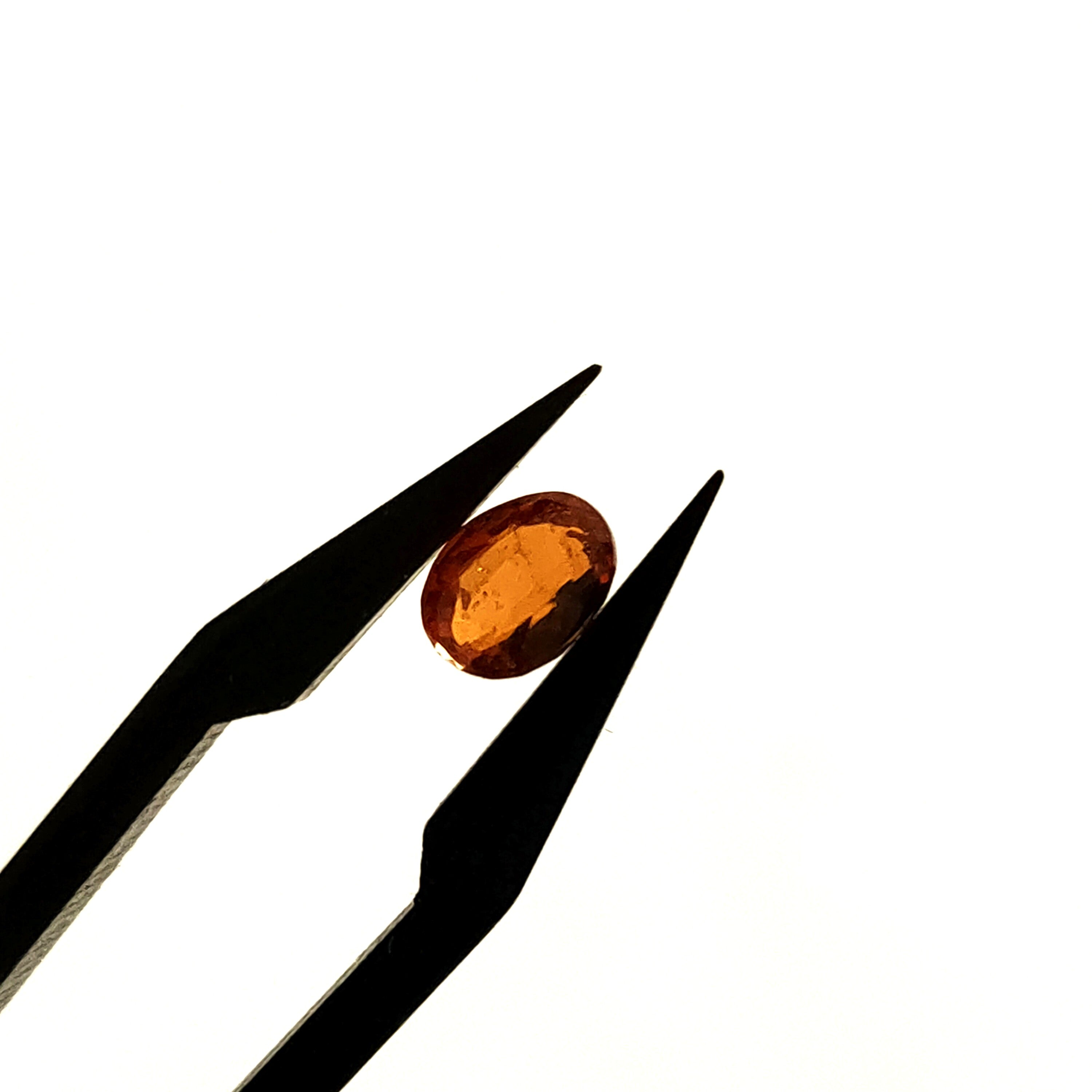 Granaat | 4.8*5*3 | gef. Ovaal | LE461