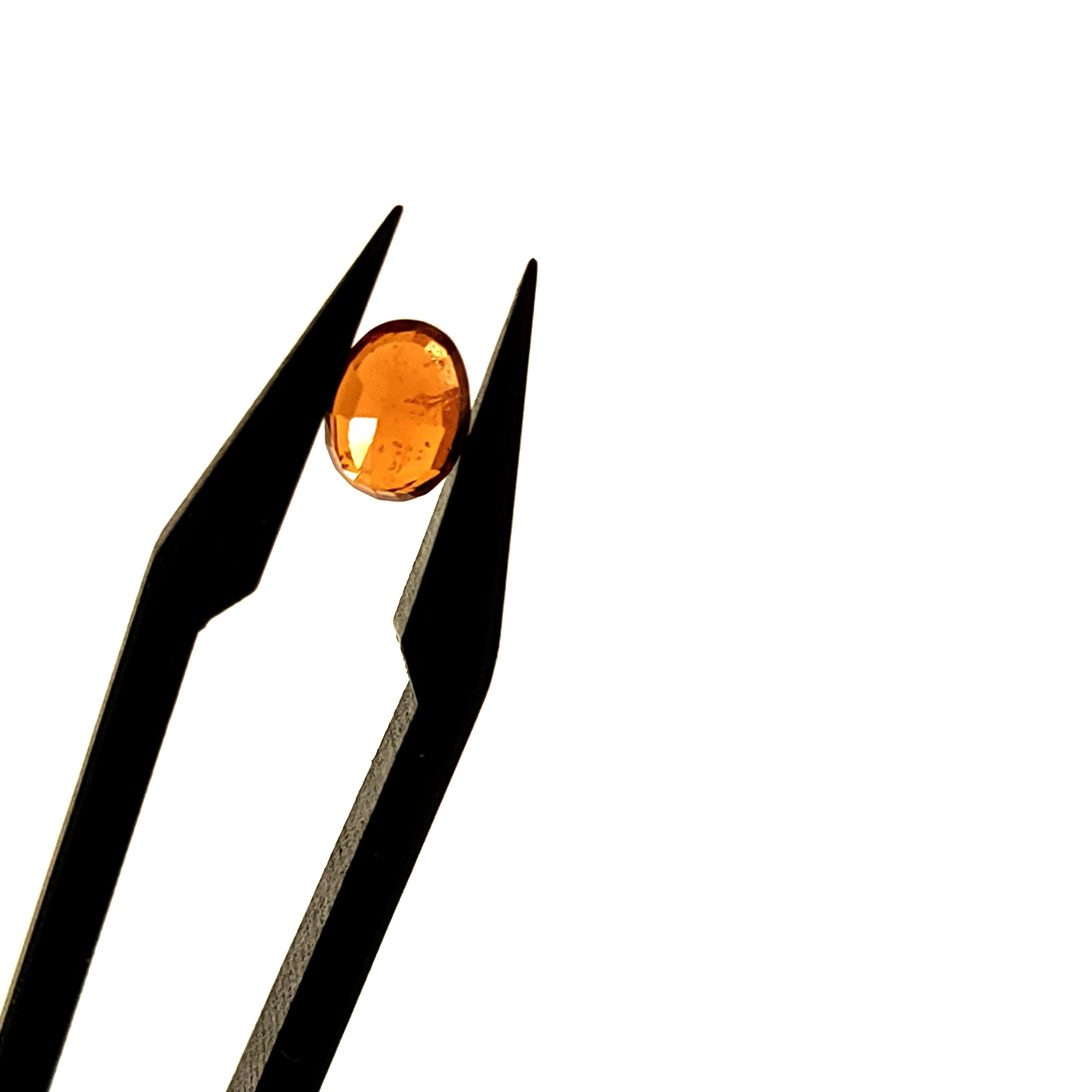 Granaat | 4.8*5*3 | gef. Ovaal | LE461