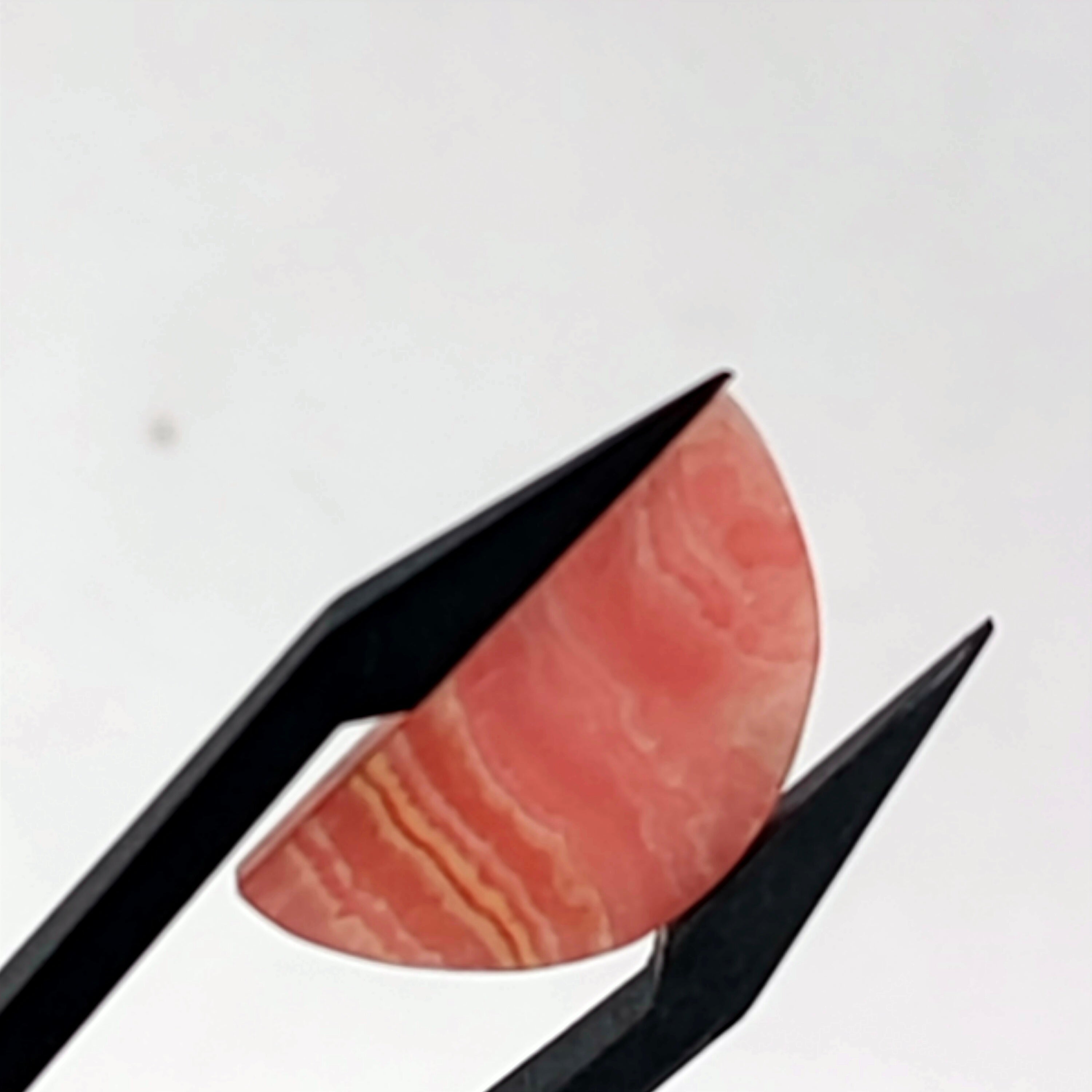 Rhodochrosiet 20x10x2.5 mm | pl. halve maan| LE602