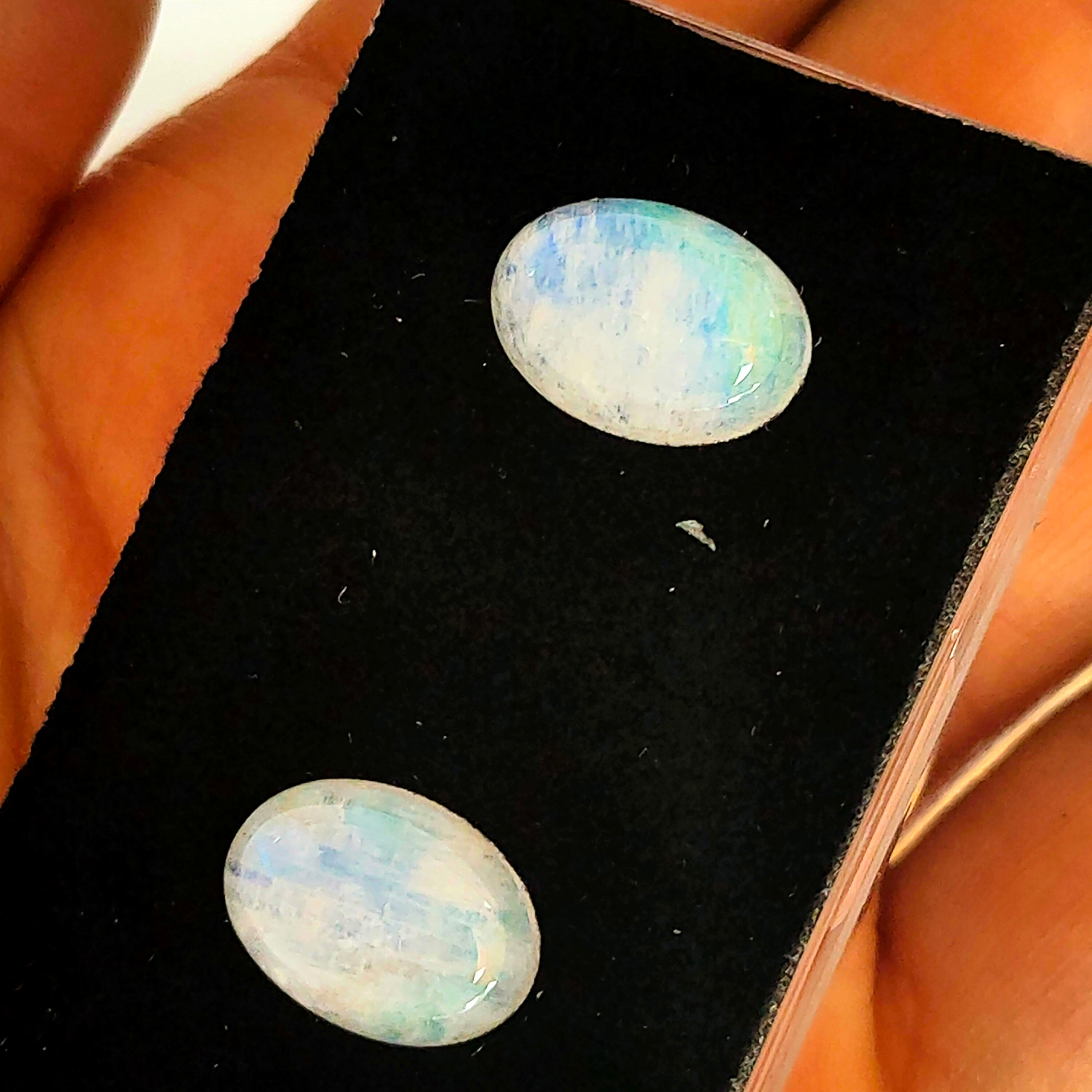 Maansteen 14x10 mm | cab. ovaal  | LE606