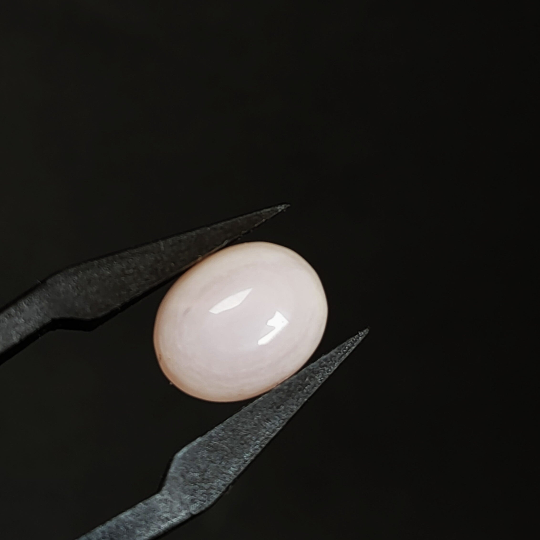 LE349 | Roze opaal 8.2*10*3.3 | cab. ovaal