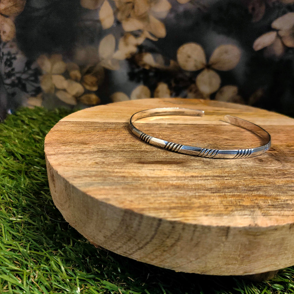 Trivara – Zilveren armband